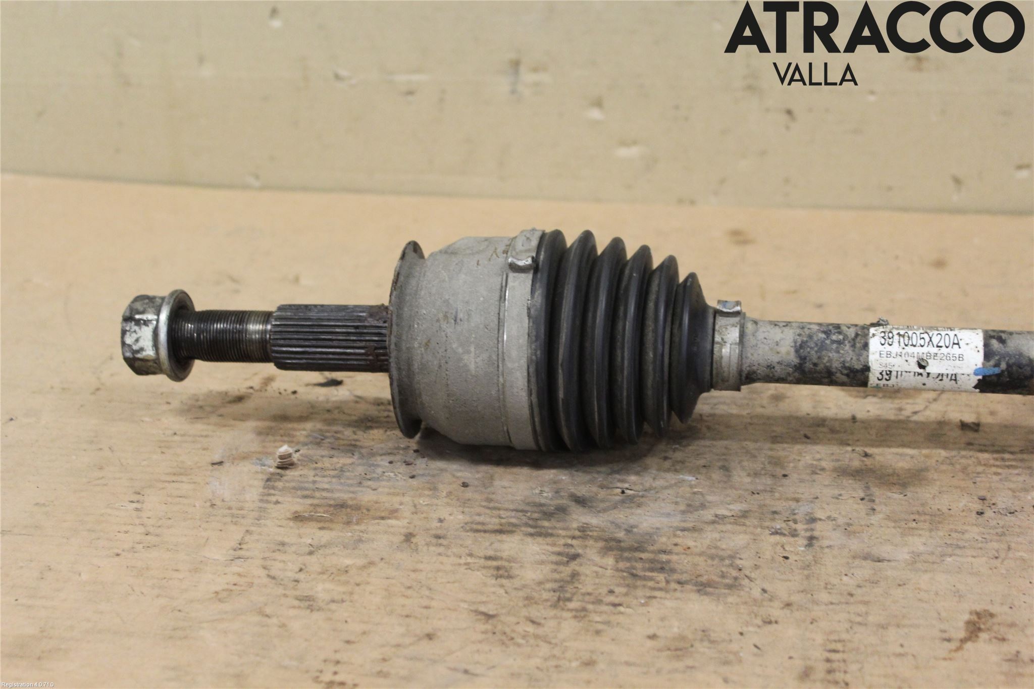 Nissan NAVARA 05-16 Drivaxel Fram Höger