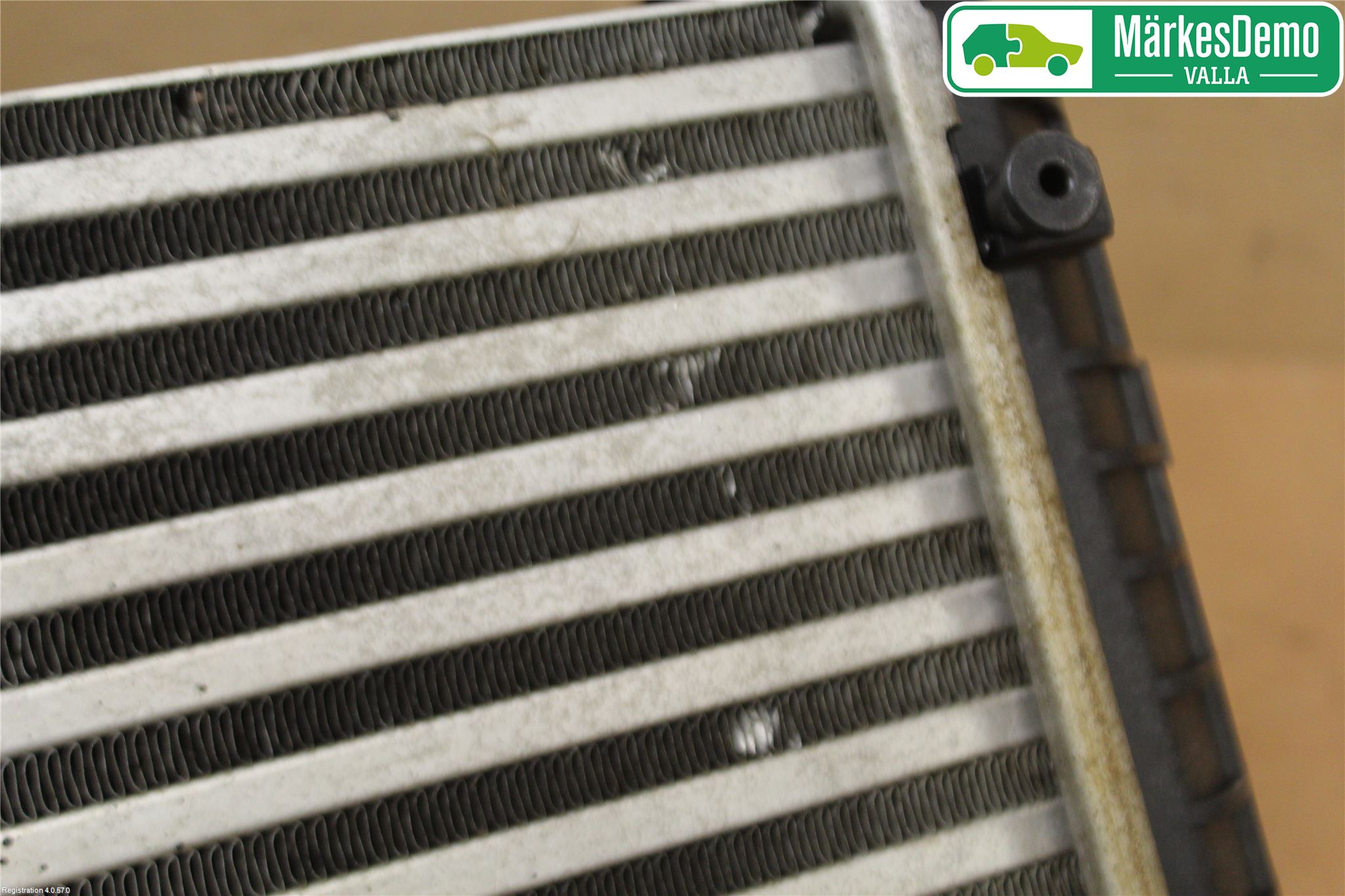 Audi A4/S4 01-05 Laddluft-Intercooler Kyl