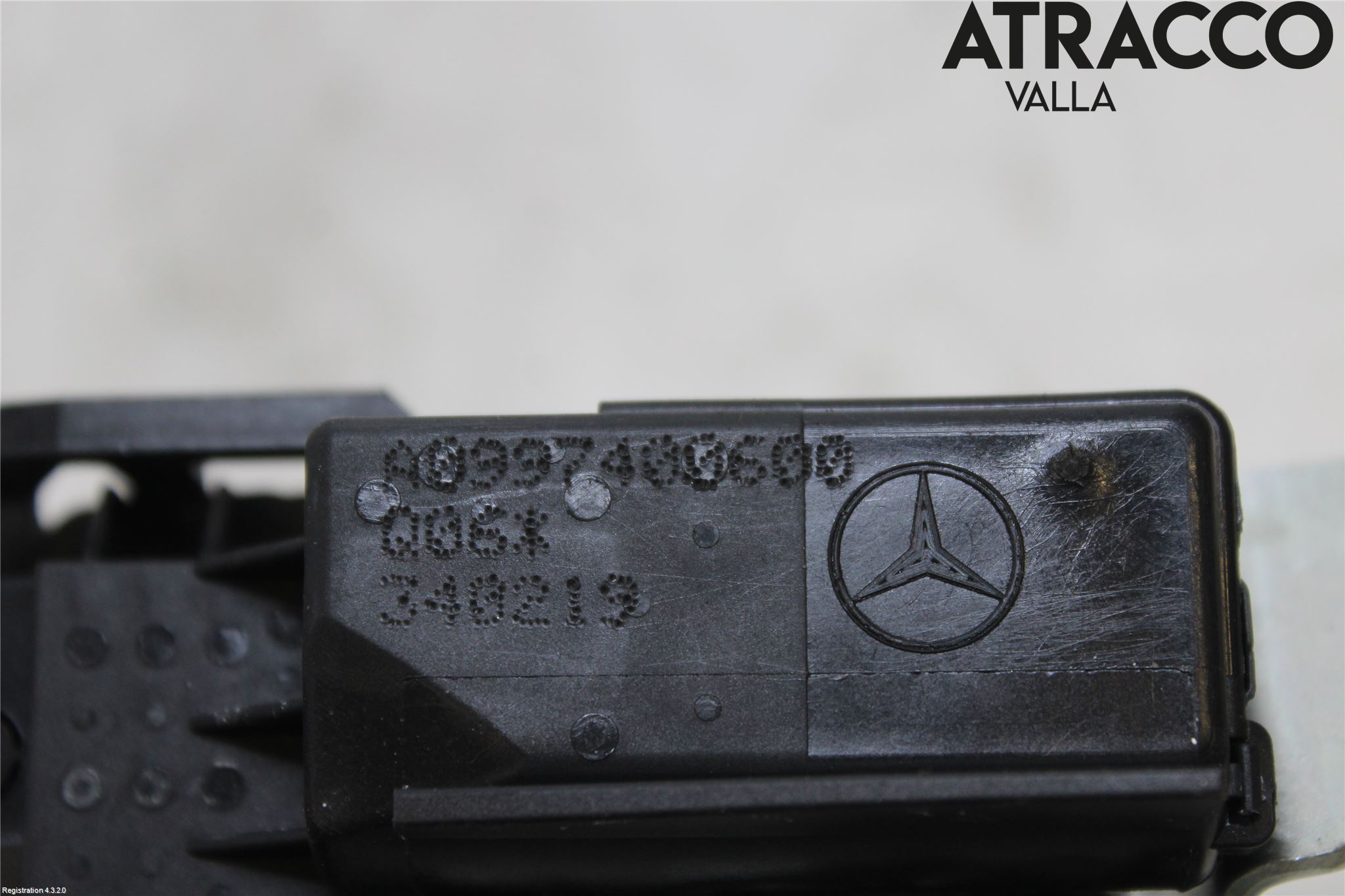 Mercedes-Benz MB E-KLASS (W213) 16-23 Låskista Baklucka