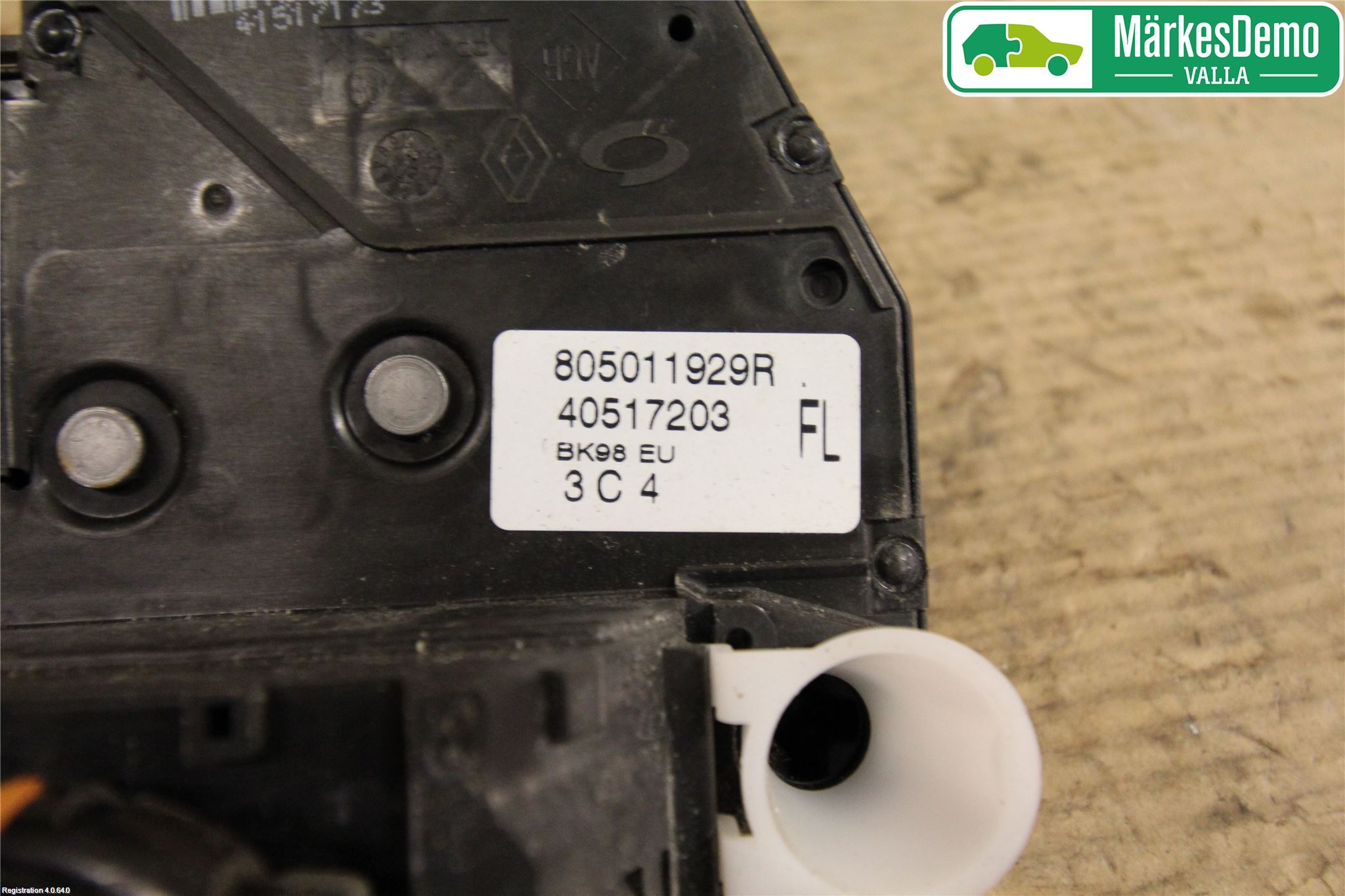 Renault CLIO IV 12-16 Låskista-Dörrlås