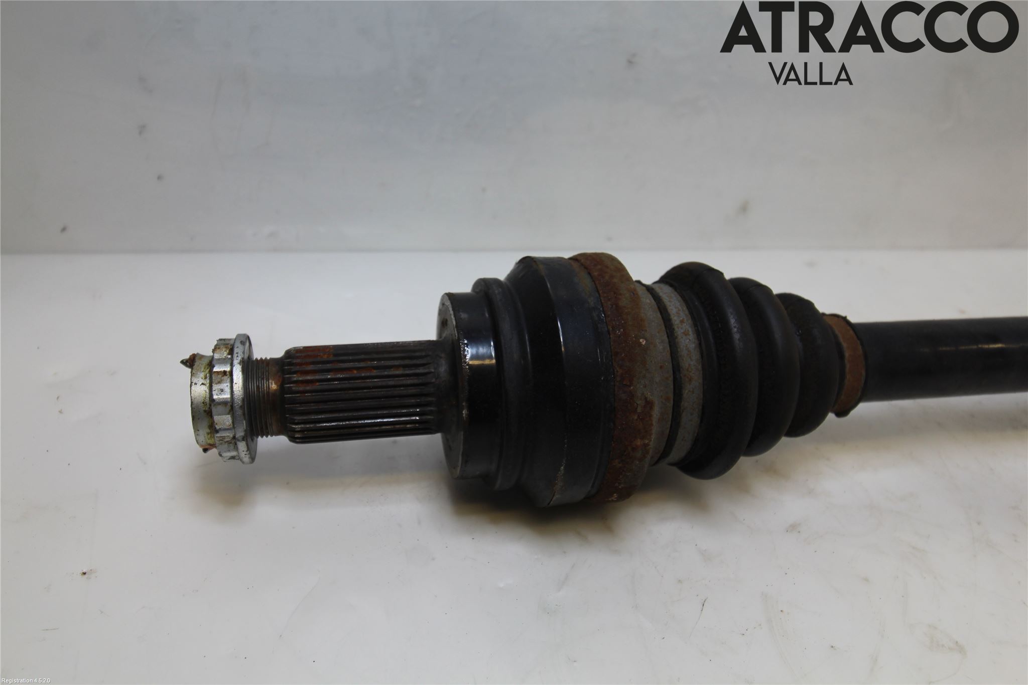 BMW 5 F10/F11/F18 09-17 Drivaxel Bak Vänster