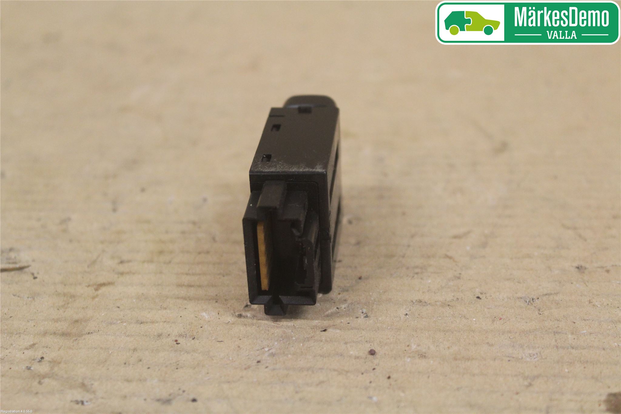 Mitsubishi OUTLANDER 07-12 Strömställare Antisladd