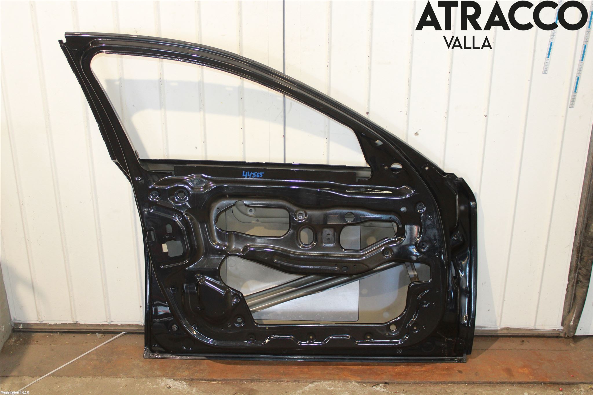 BMW 5 F10/F11/F18 09-17 Dörr Fram Vänster