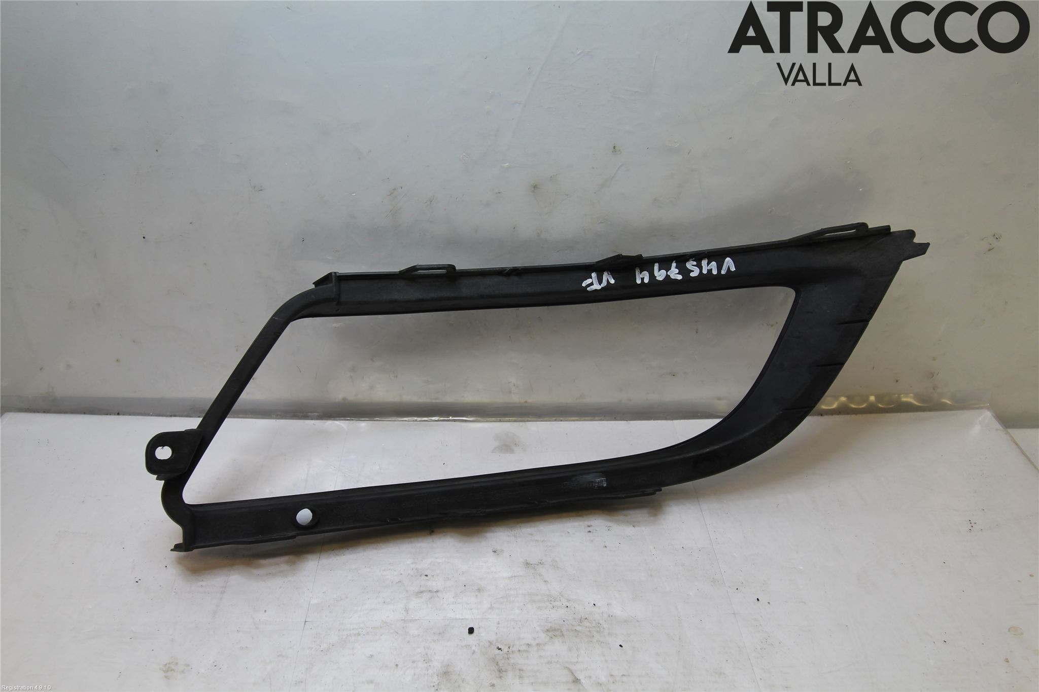 Skoda SUPERB 09-15 Dimljussarg Fram