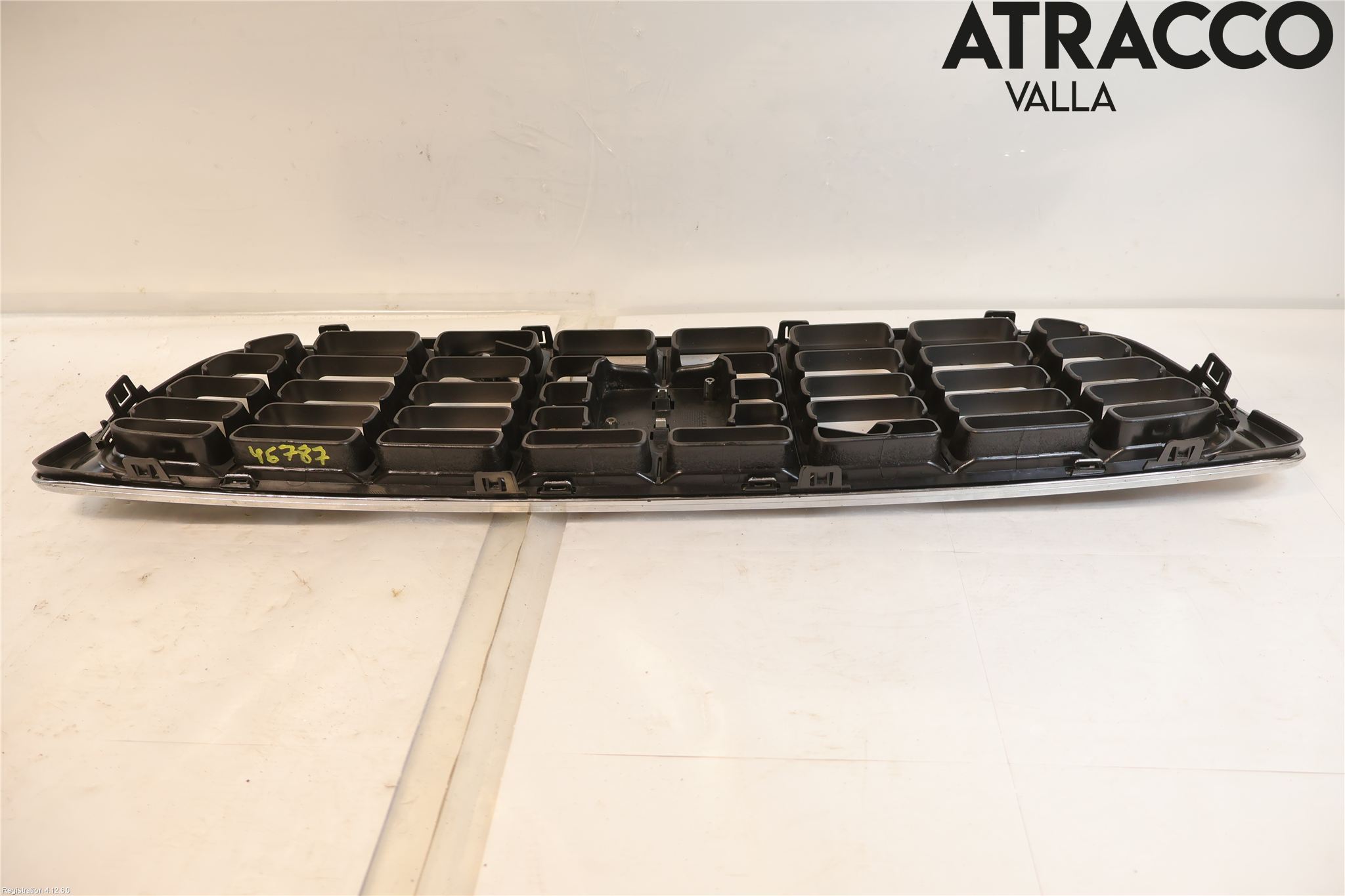 Volvo V70 08-13 Grill Komp