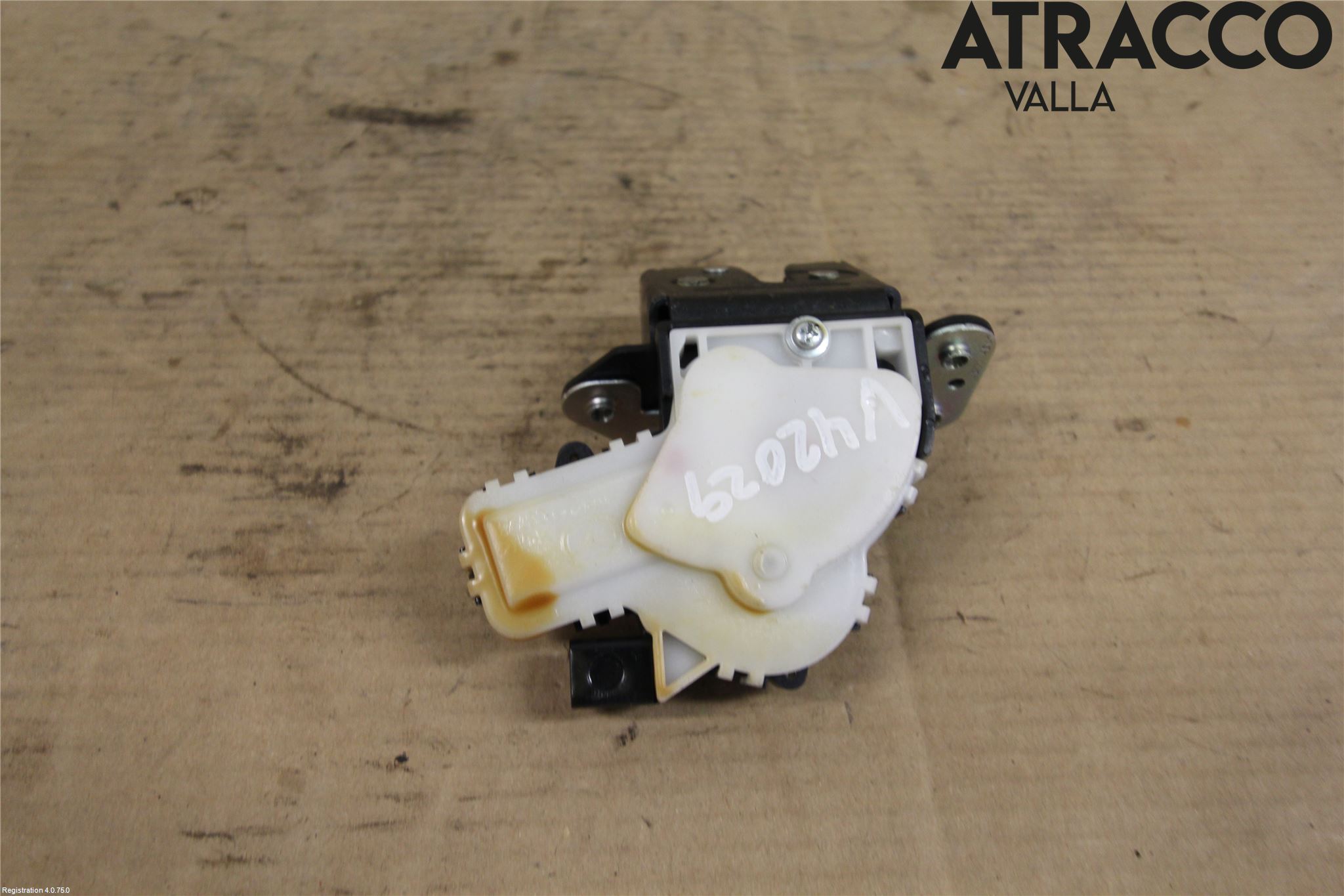 Mazda 3 III 14-19 Låskista Baklucka