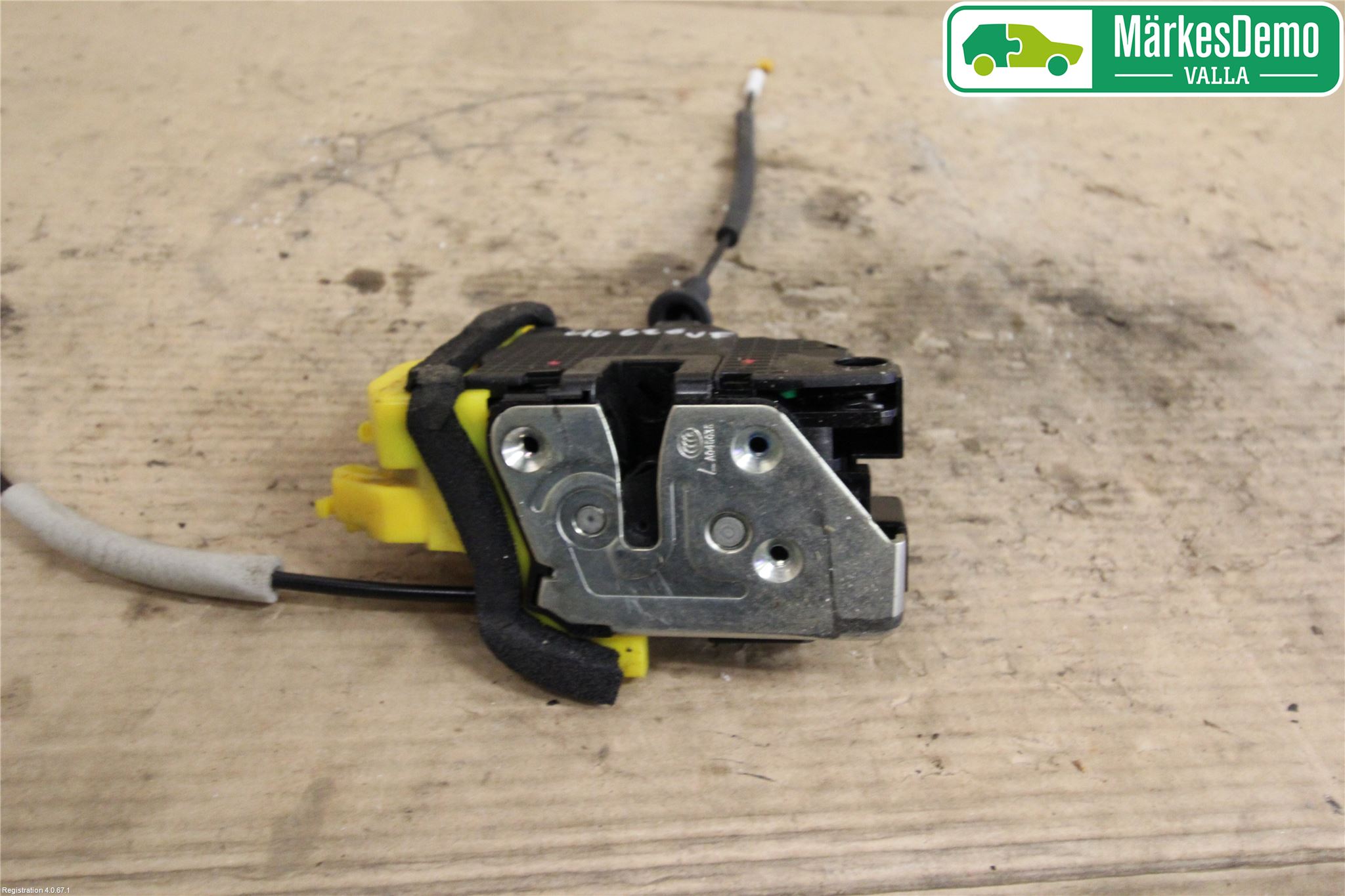 Kia CEED 12-18 Låskista-Dörrlås