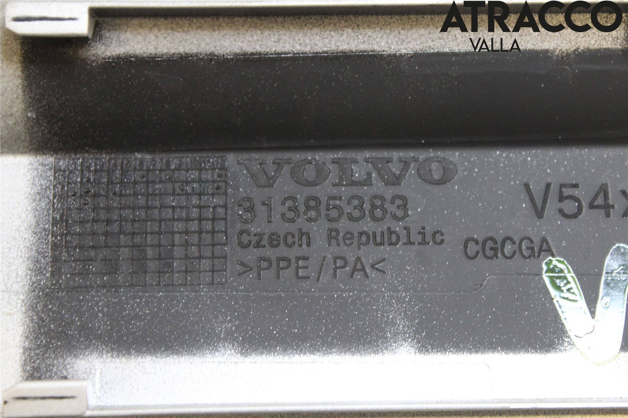 Volvo V90 17->> Tanklucka