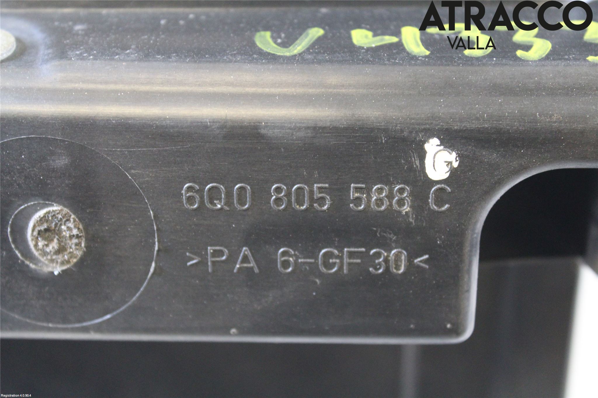 Volkswagen VW POLO 02-05 Frontplåt