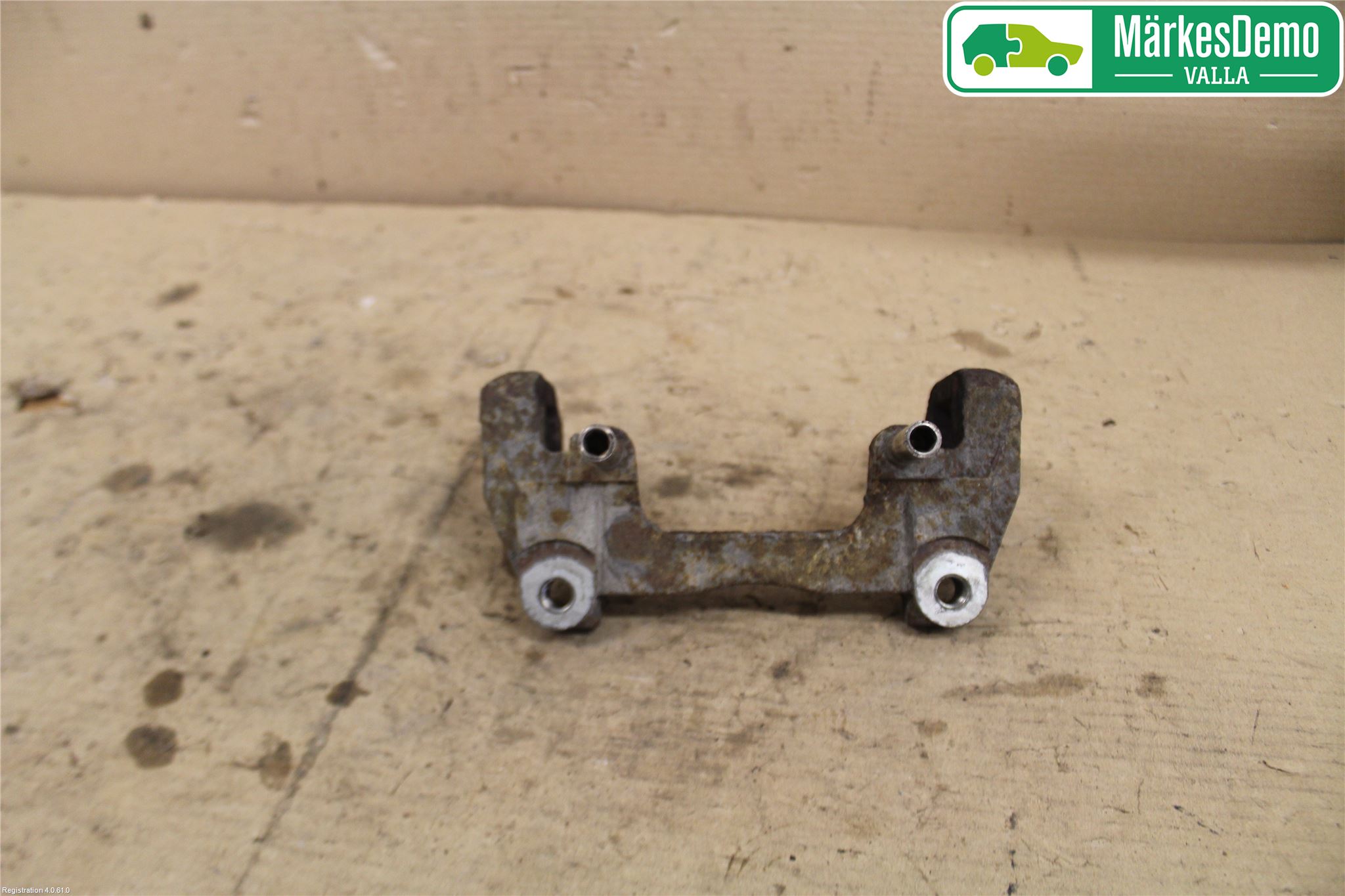 Renault LAGUNA III 08-10 Bromsokshållare