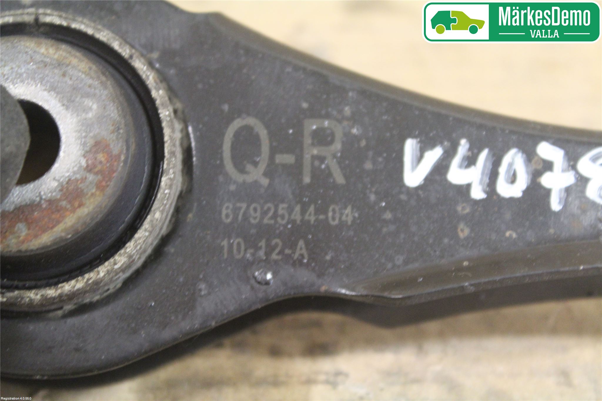 BMW 3 F30/F31/F80 12-19 Bärarm Bak Övre Höger