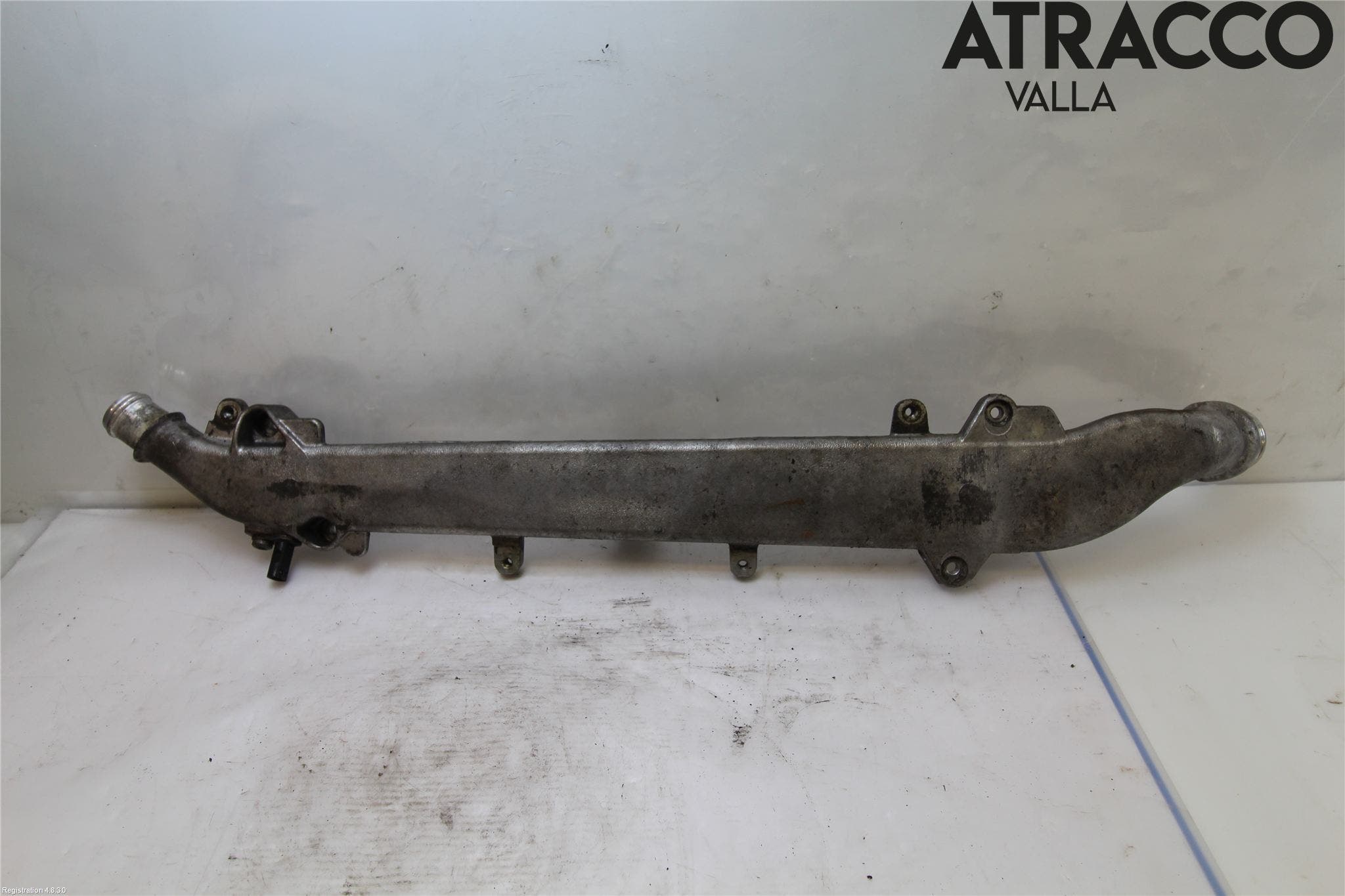 Audi A4 12-15 Kylarslang Fördelningsrör