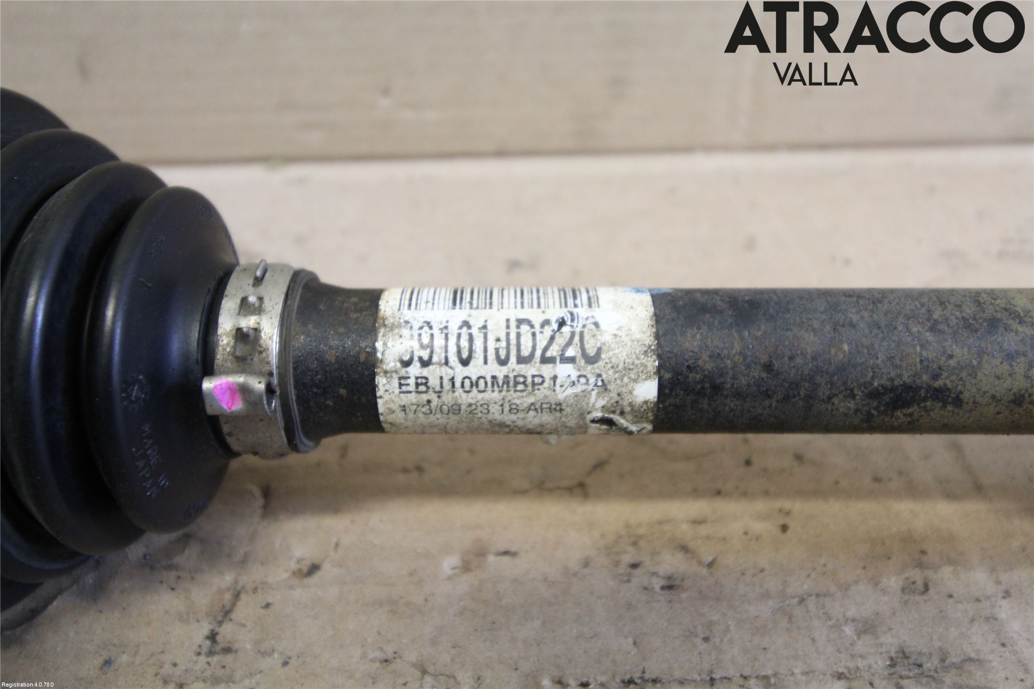 Nissan QASHQAI   07-10 Drivaxel Fram Vänster