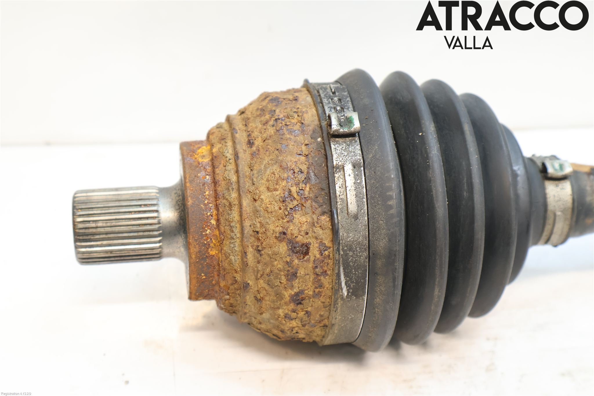 Volkswagen VW CADDY 11-15 Drivaxel Fram Vänster