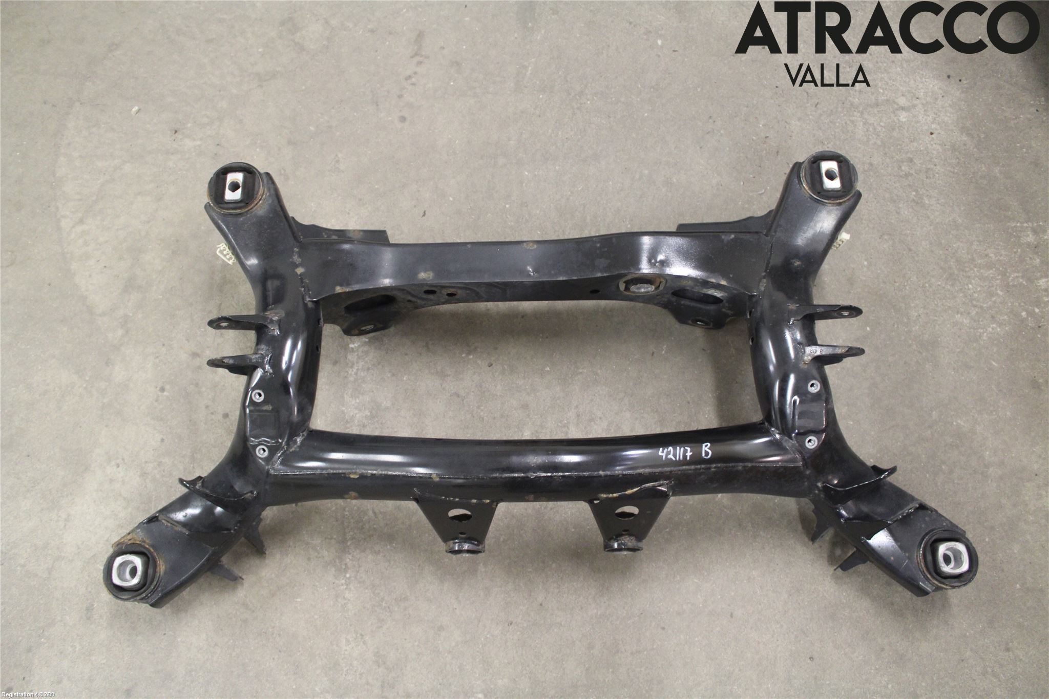 BMW 3 F30/F31/F80 12-19 Bakaxelbalk