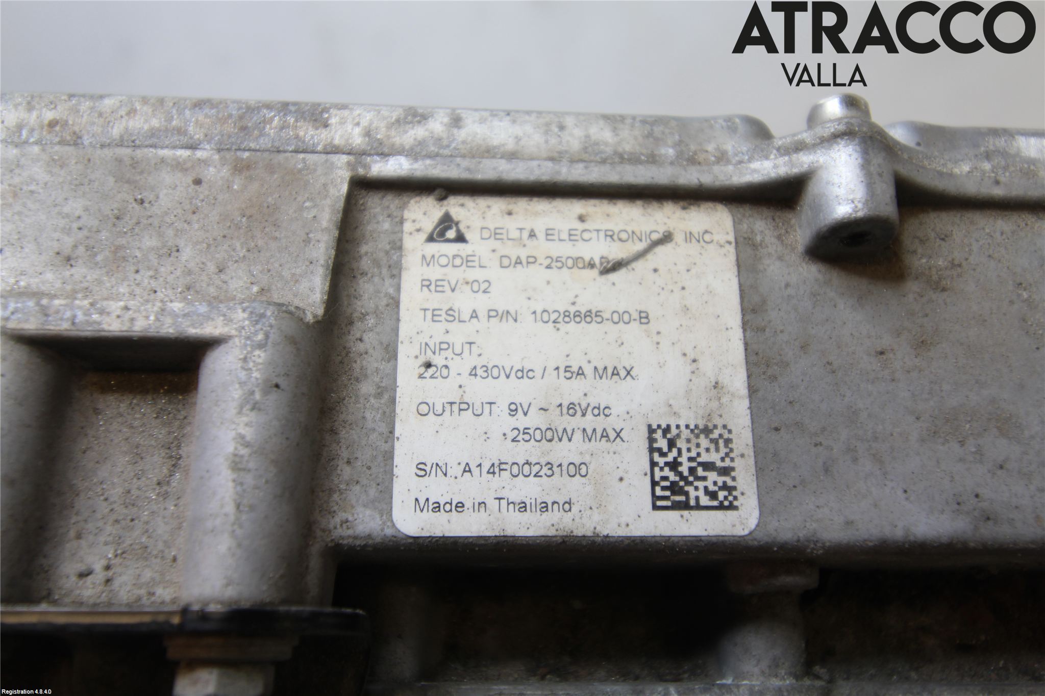 Tesla MODEL S 13- Converter