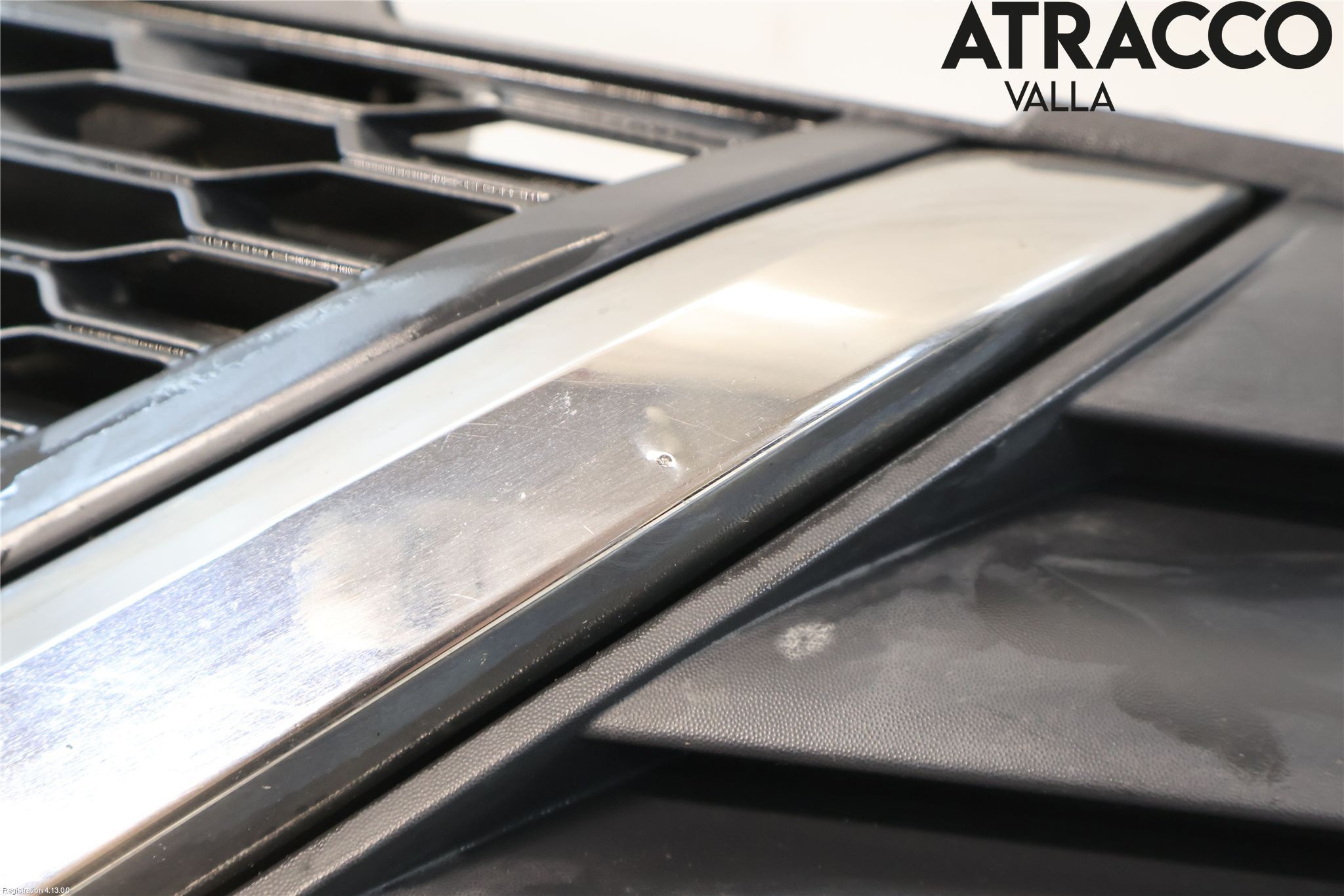 Nissan NV250 20-22 Grill Komp