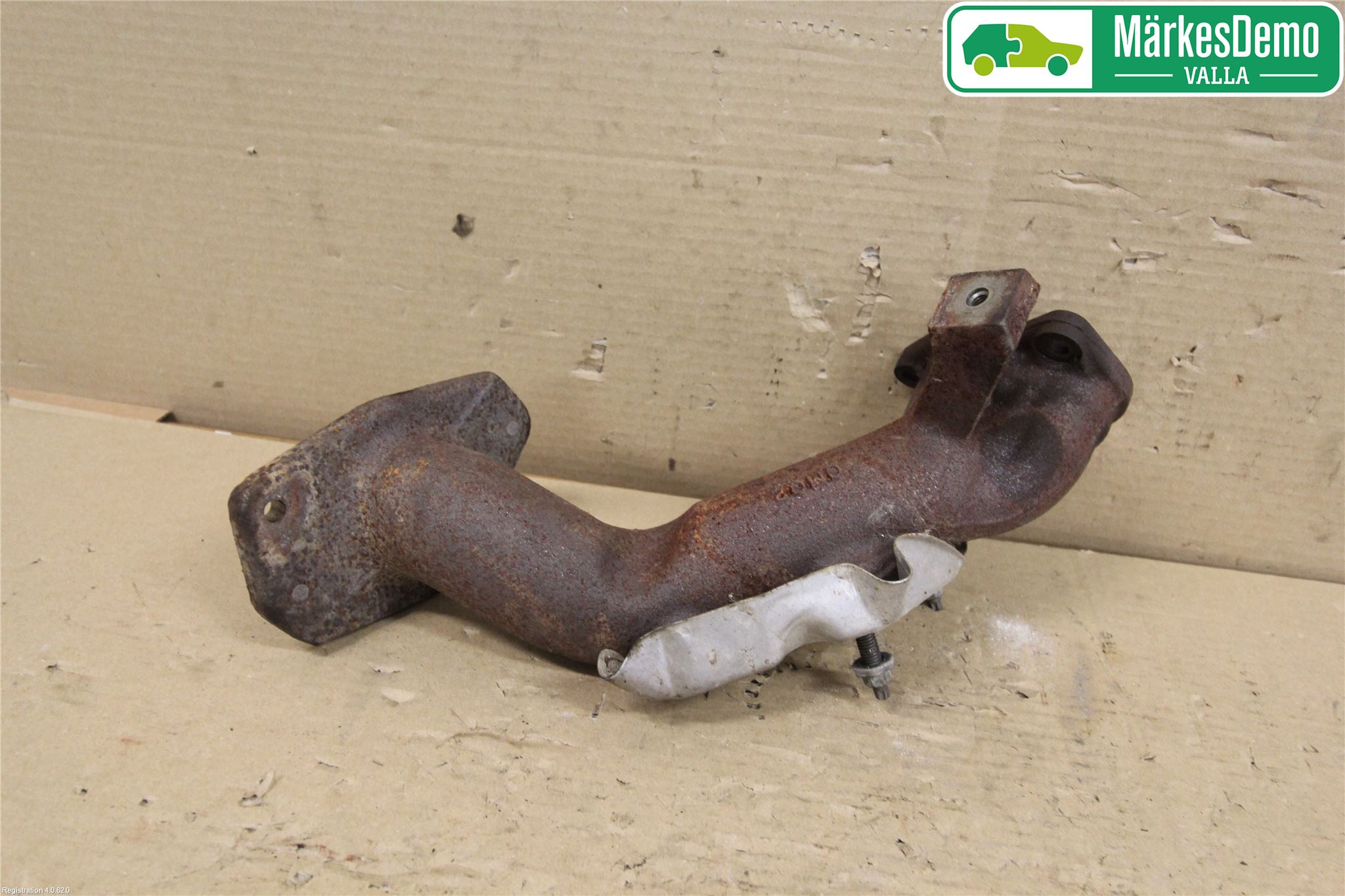 Dacia DUSTER 10-17 Avgas Främre Rör