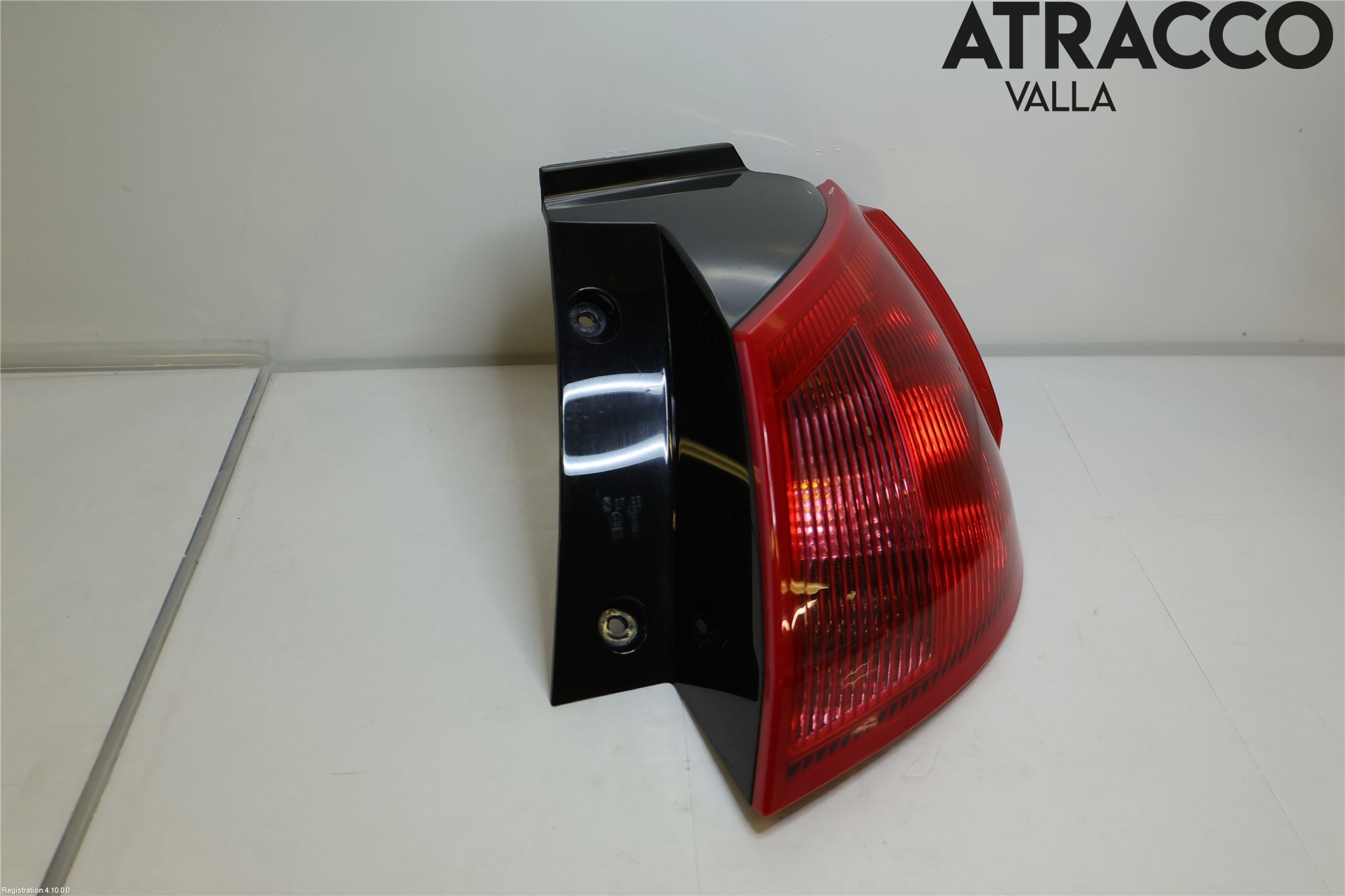 Mitsubishi COLT   04-08 Bakljus Höger