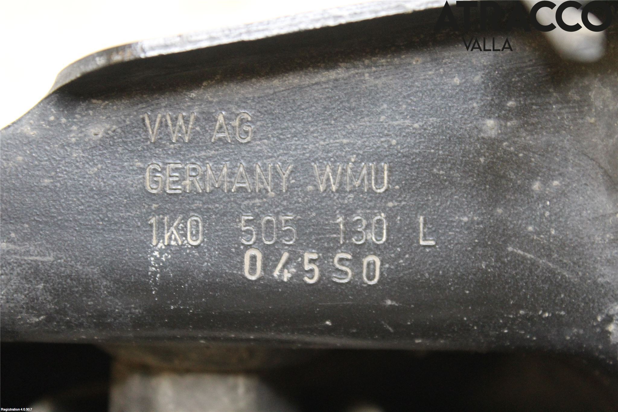 Volkswagen VW PASSAT 15-19 Bärarm Bak Höger