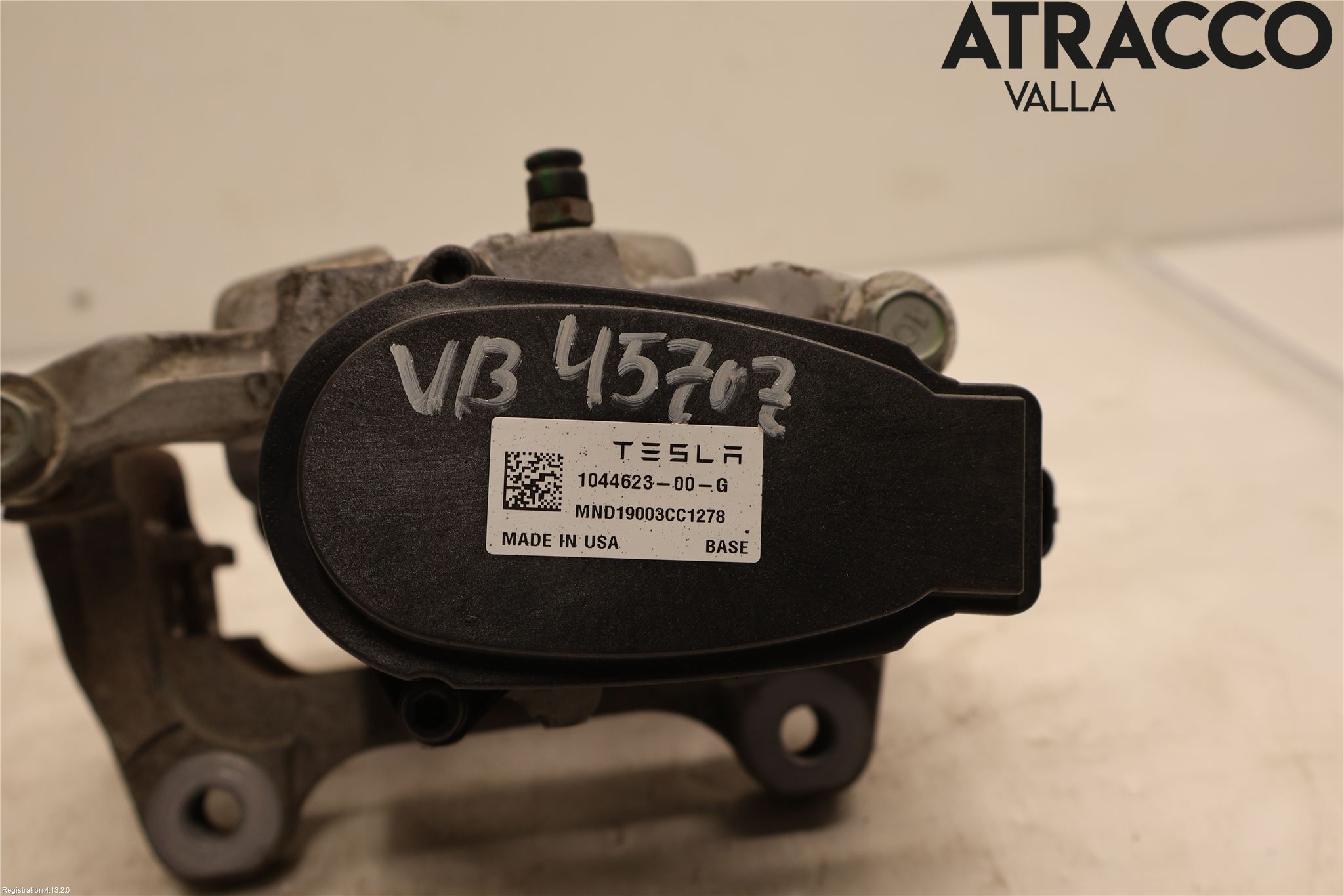 Tesla MODEL 3 17- Bromsok Bak Vänster