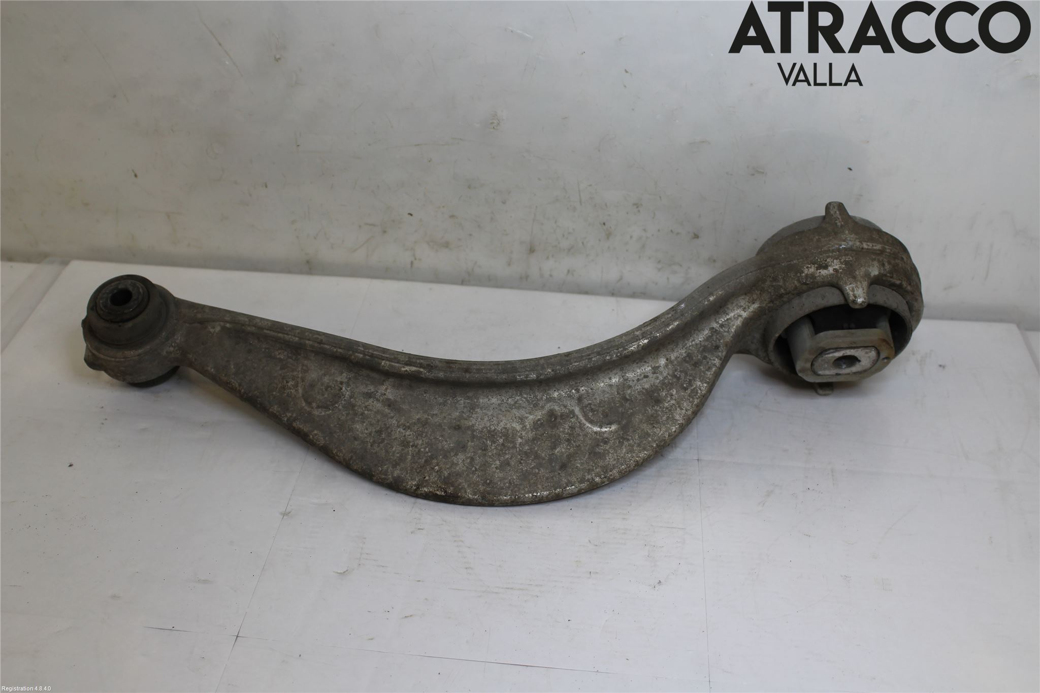 Jaguar F-PACE Bärarm Fram Undre Hö