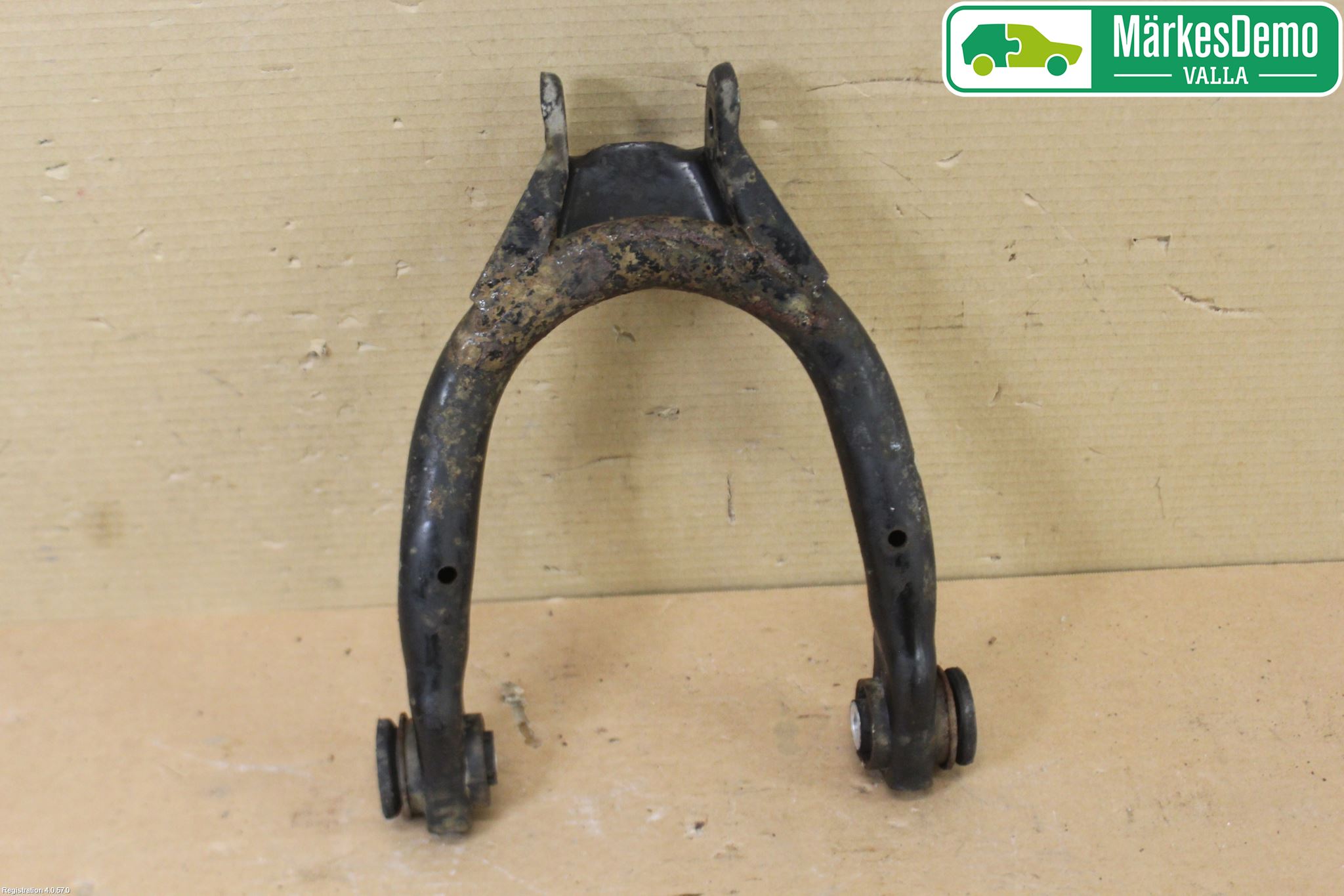 Audi A6/S6     97-05 Bärarm Bak Övre Höger