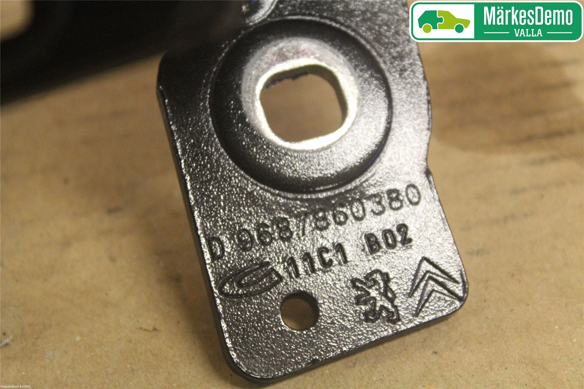 Peugeot 508 11-18 Bakluckegångjärn Hö