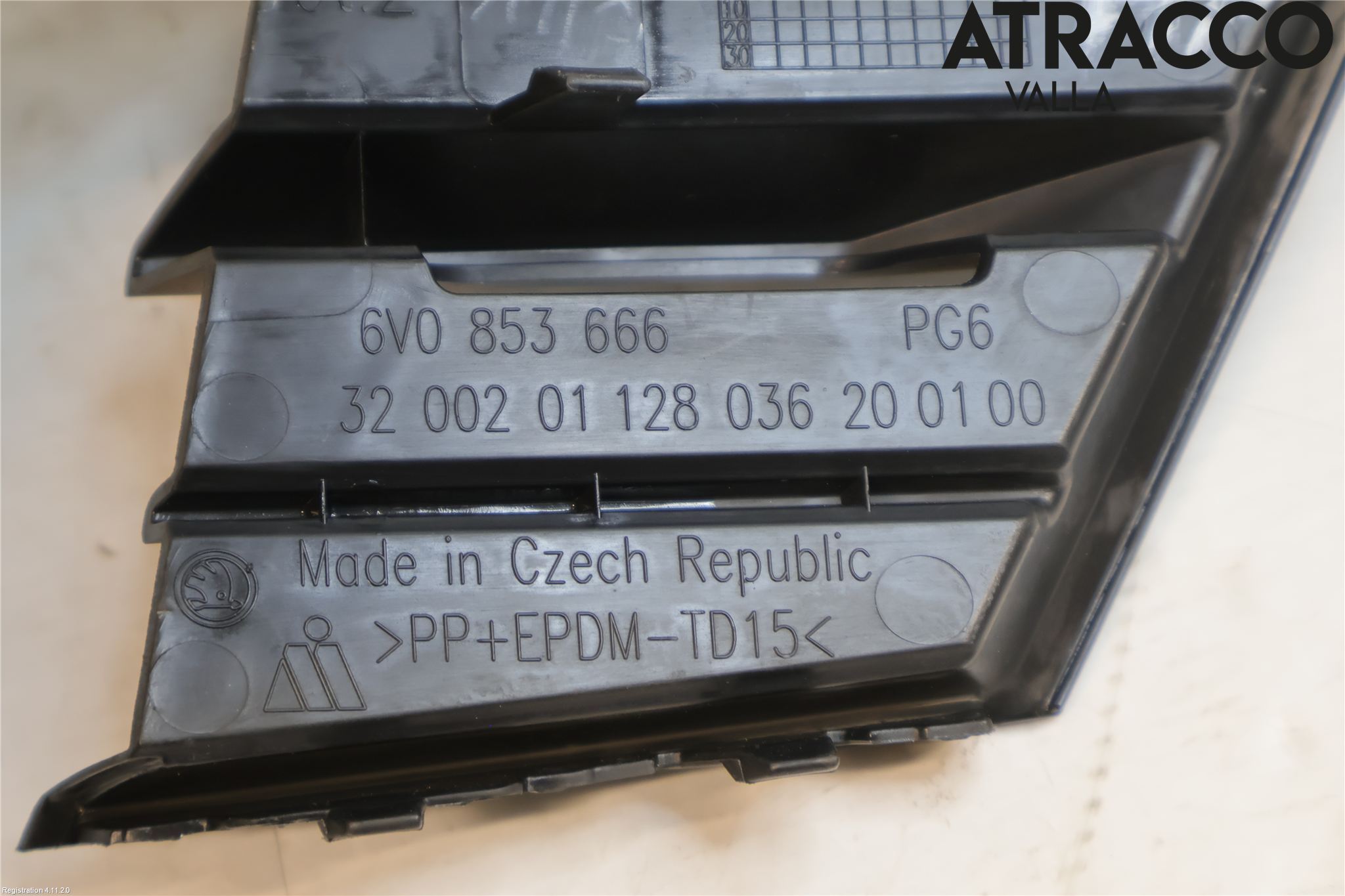 Skoda FABIA 15-21 Stöt Utfyllnad-List-Grill