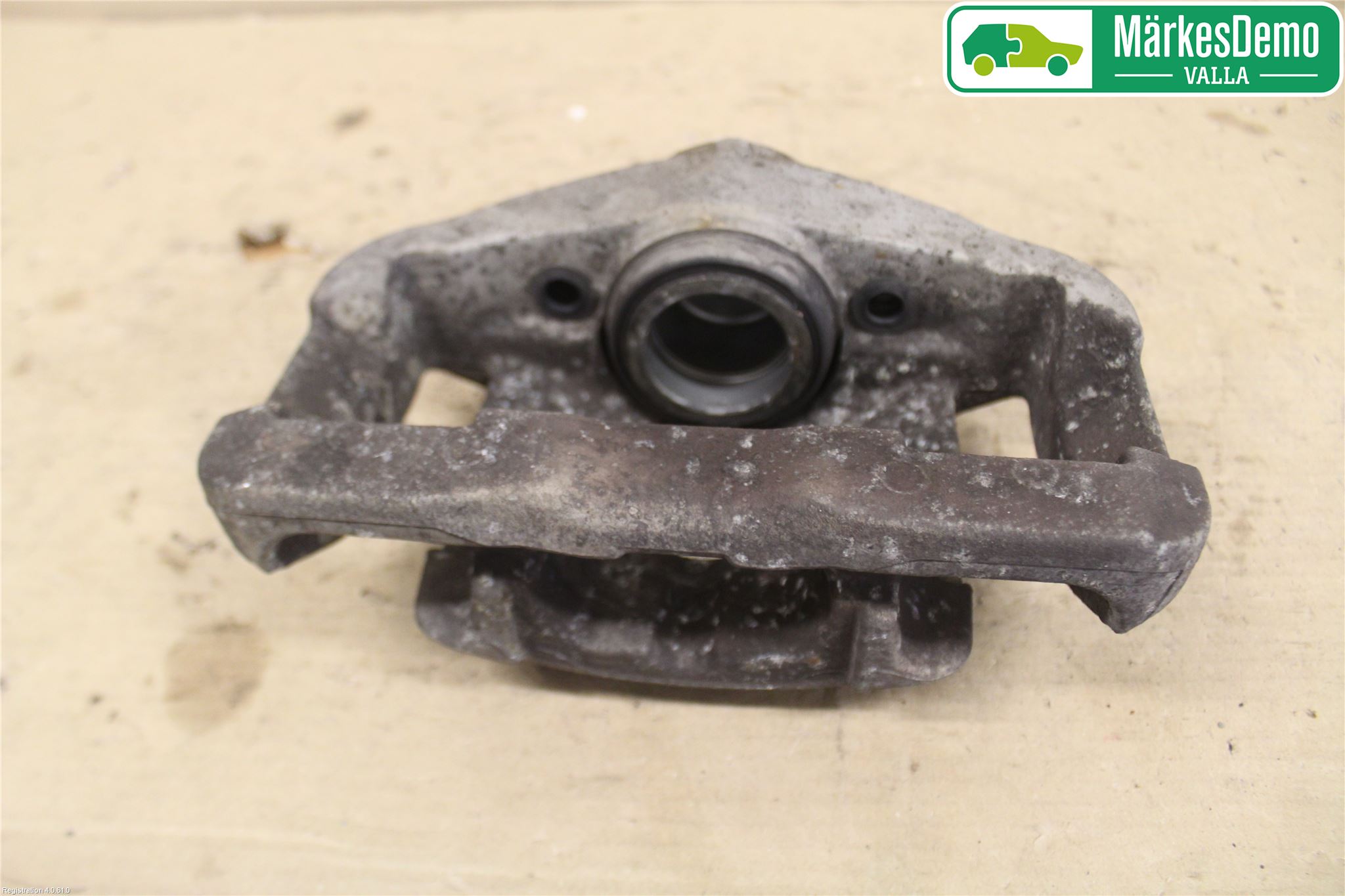 BMW 5 E60/61 Sed/Tou 02-10 Bromsok Fram Vänster