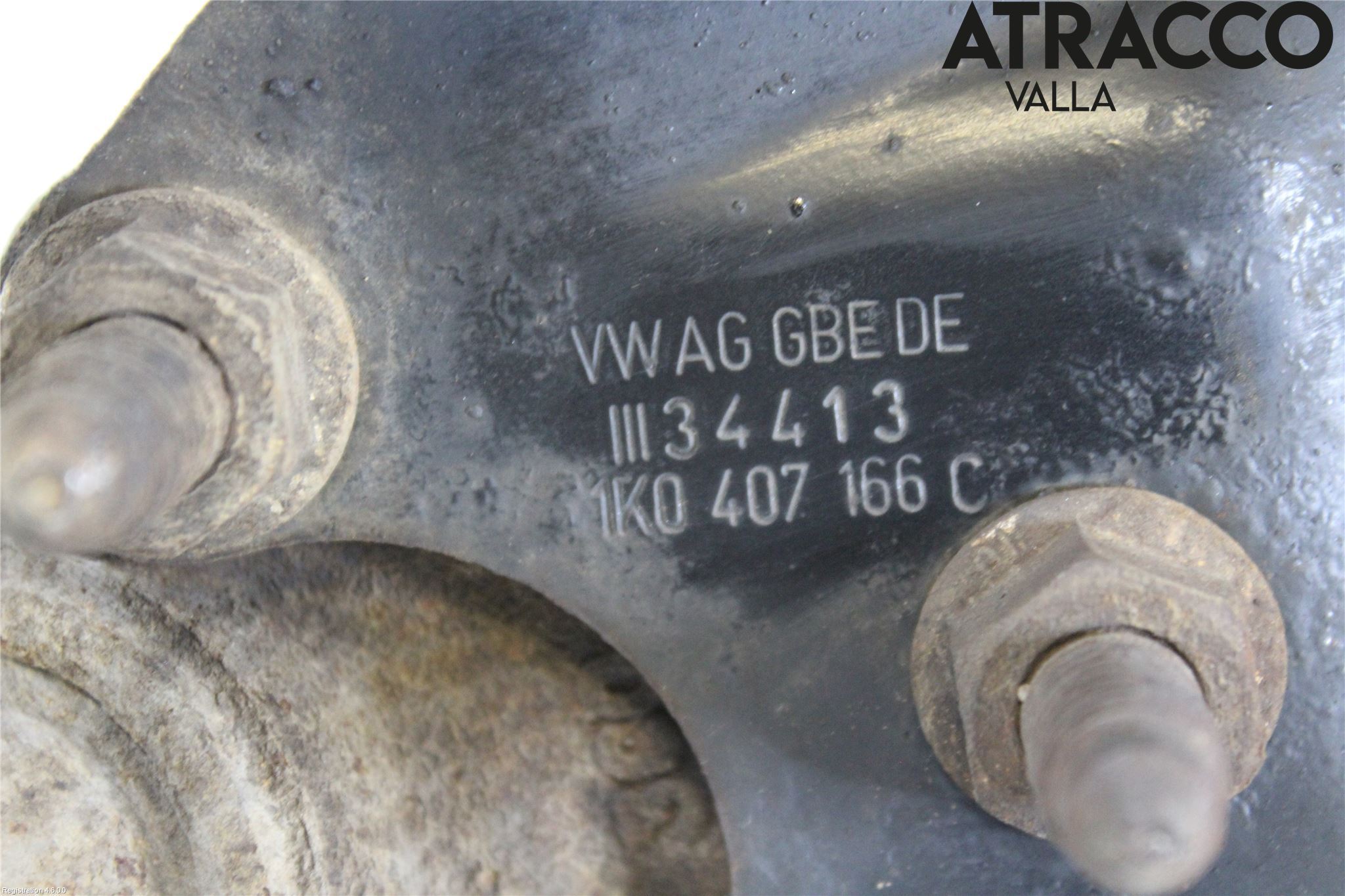 Volkswagen VW PASSAT 11-14 Bärarm Fram Undre Hö