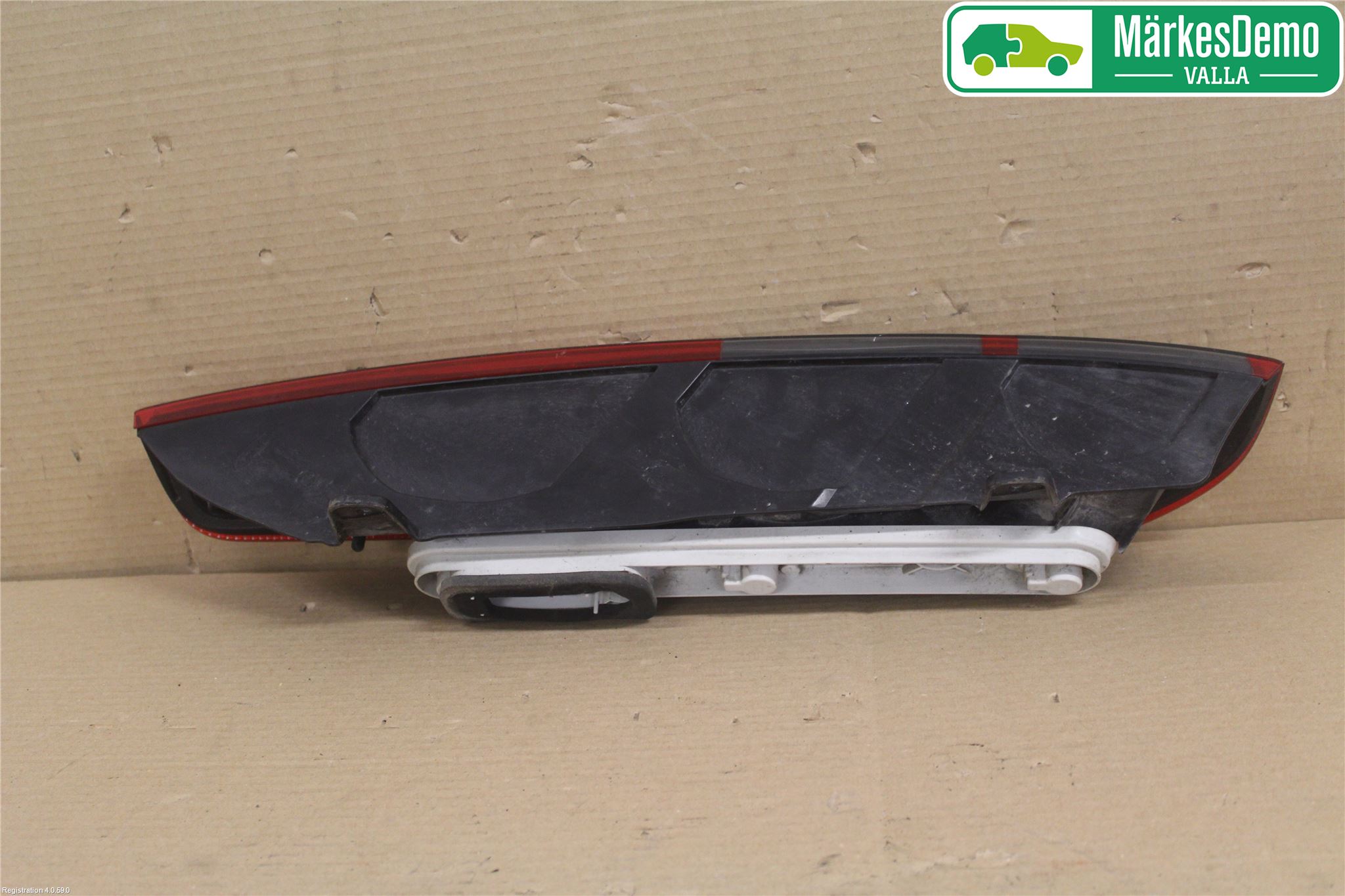 Ford FOCUS     04-07 Bakljus Höger