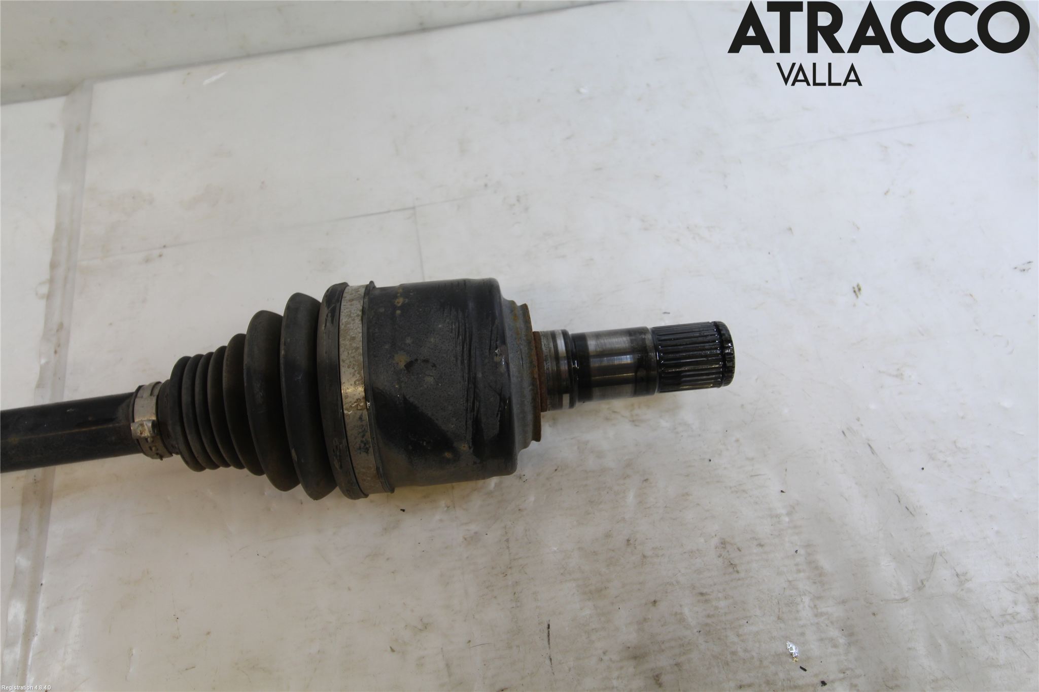 Maserati GHIBLI Drivaxel Bak Höger