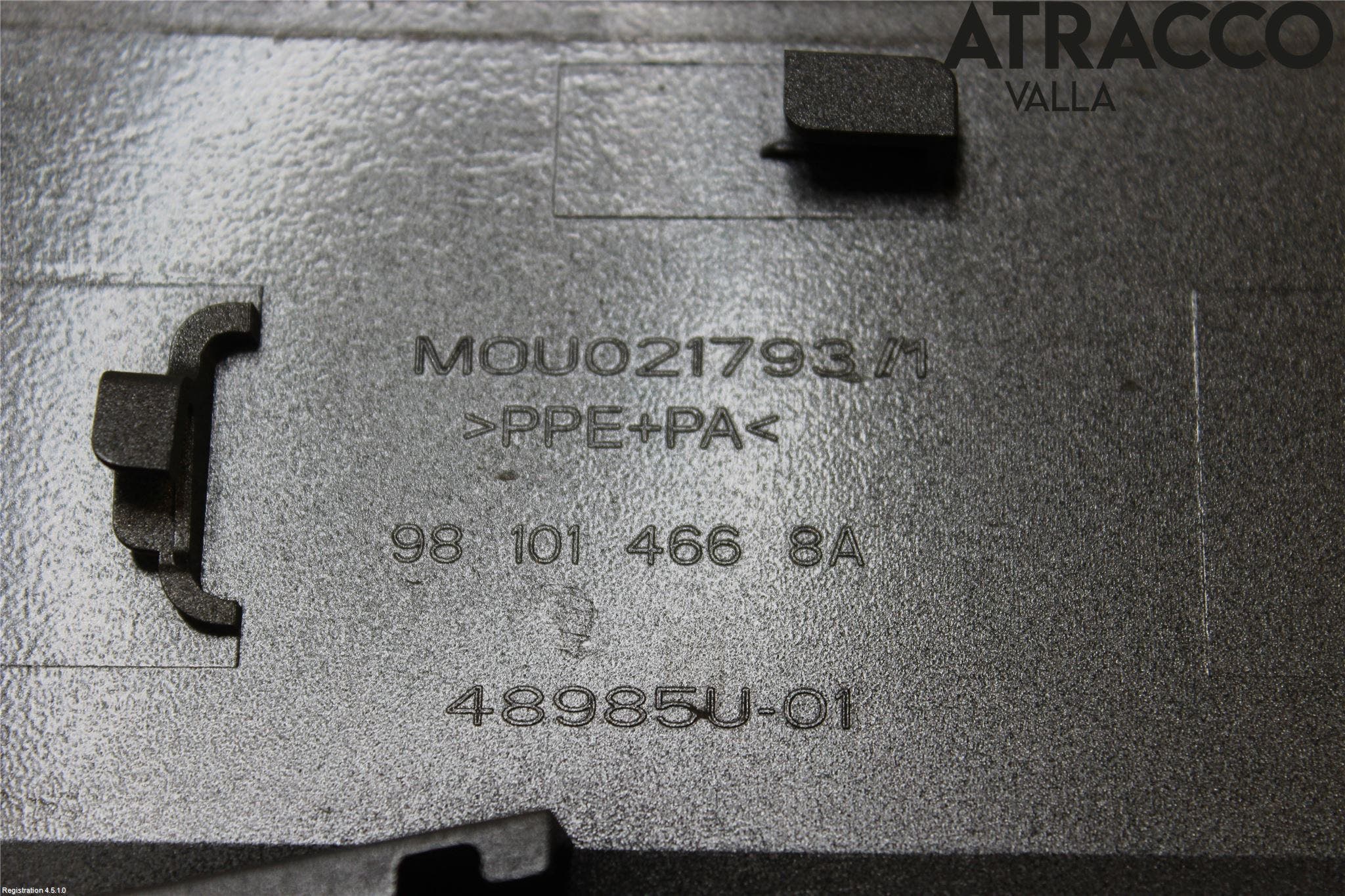 Peugeot 3008 17-24 Tanklucka