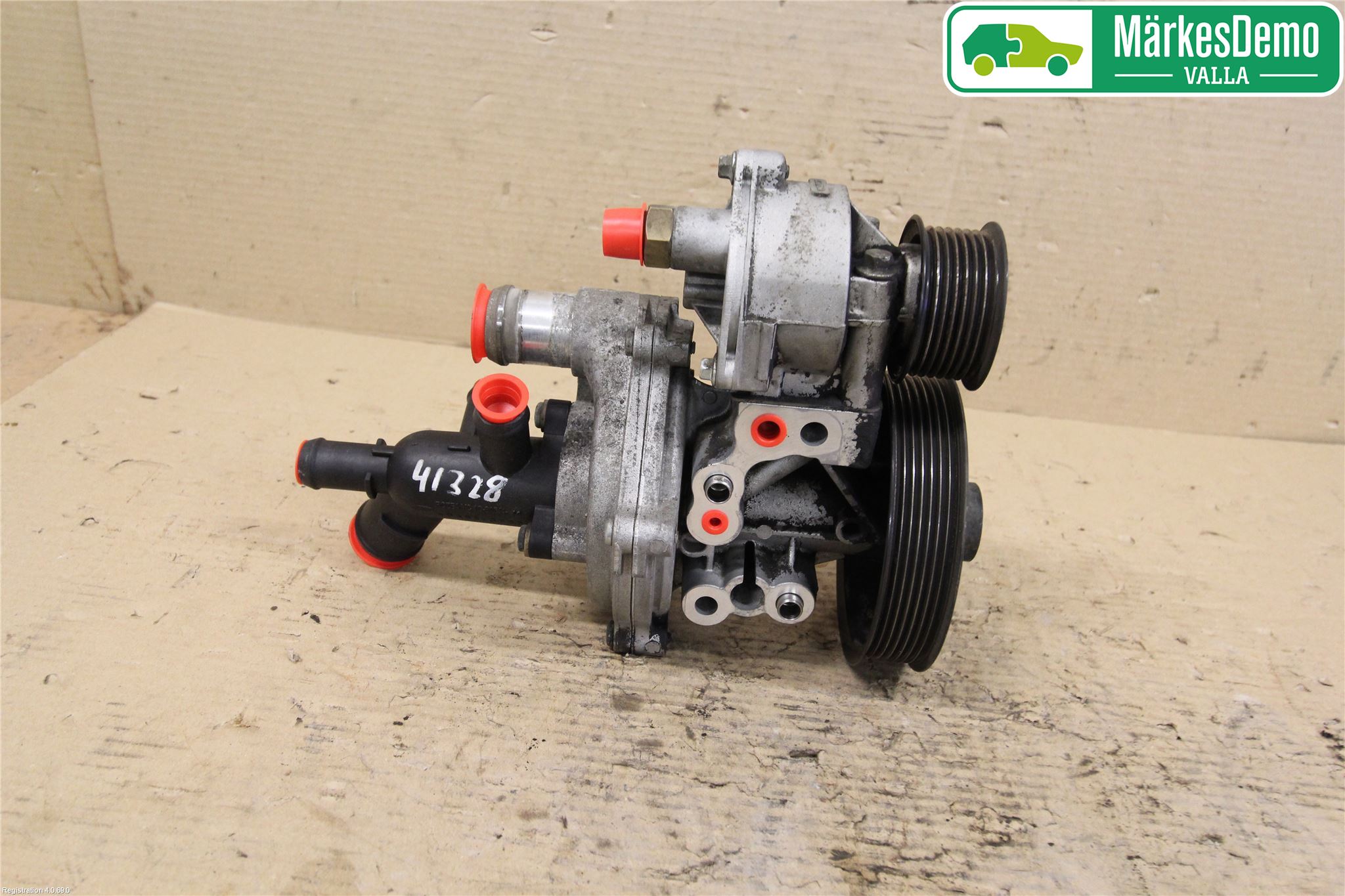 Ford TRANSIT    06-13 Vattenpump