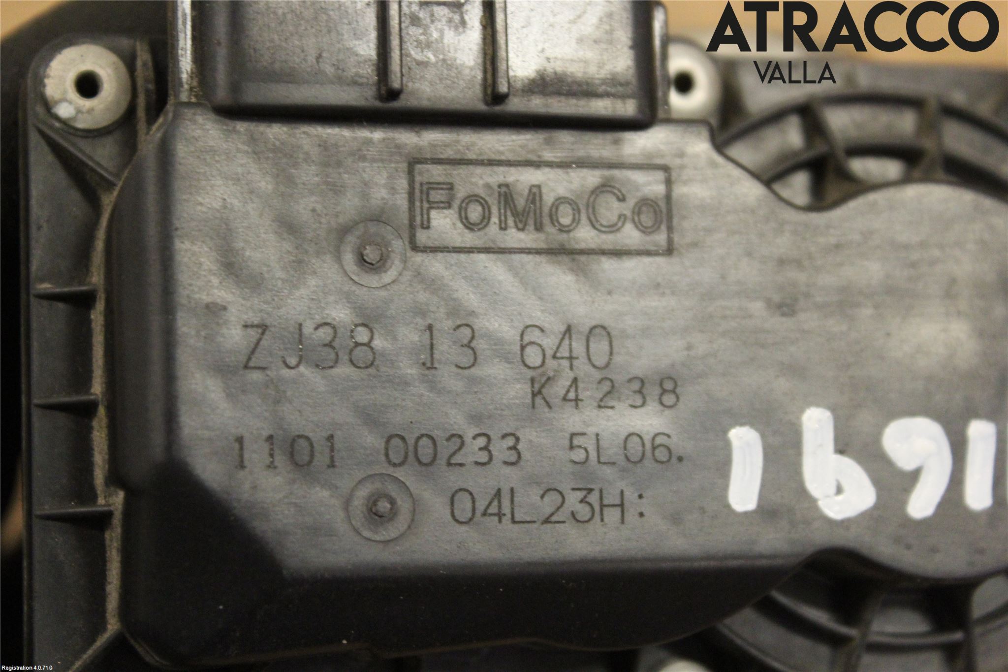 Mazda 2 (DE) 08-15 Injspjällhus