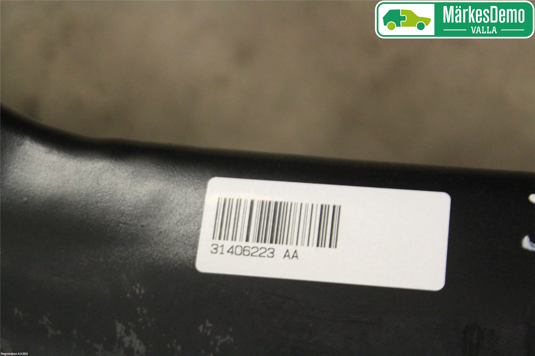 Volvo V40 12-19 Bakaxelbalk