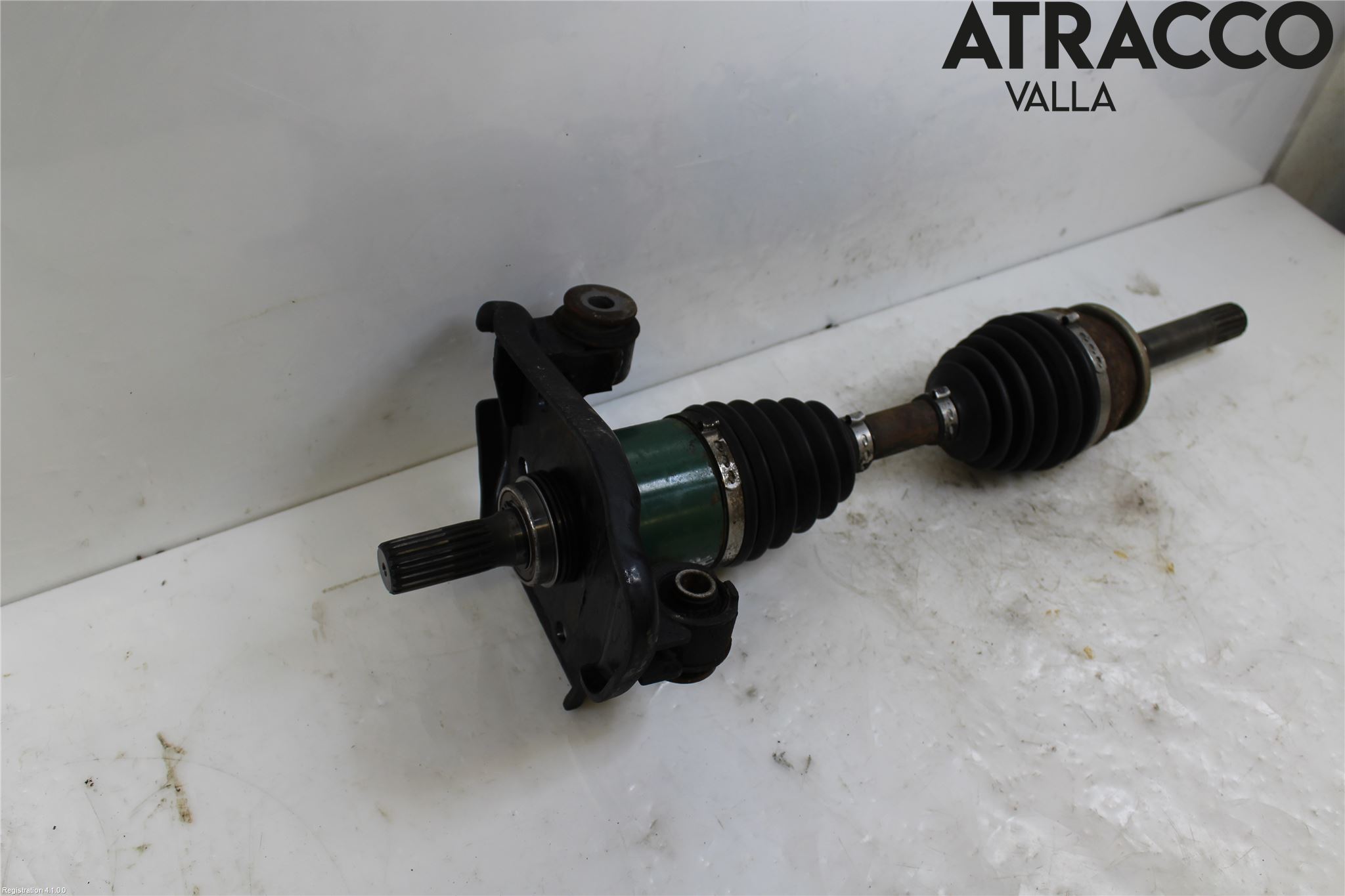 Isuzu D-MAX Drivaxel Fram Höger