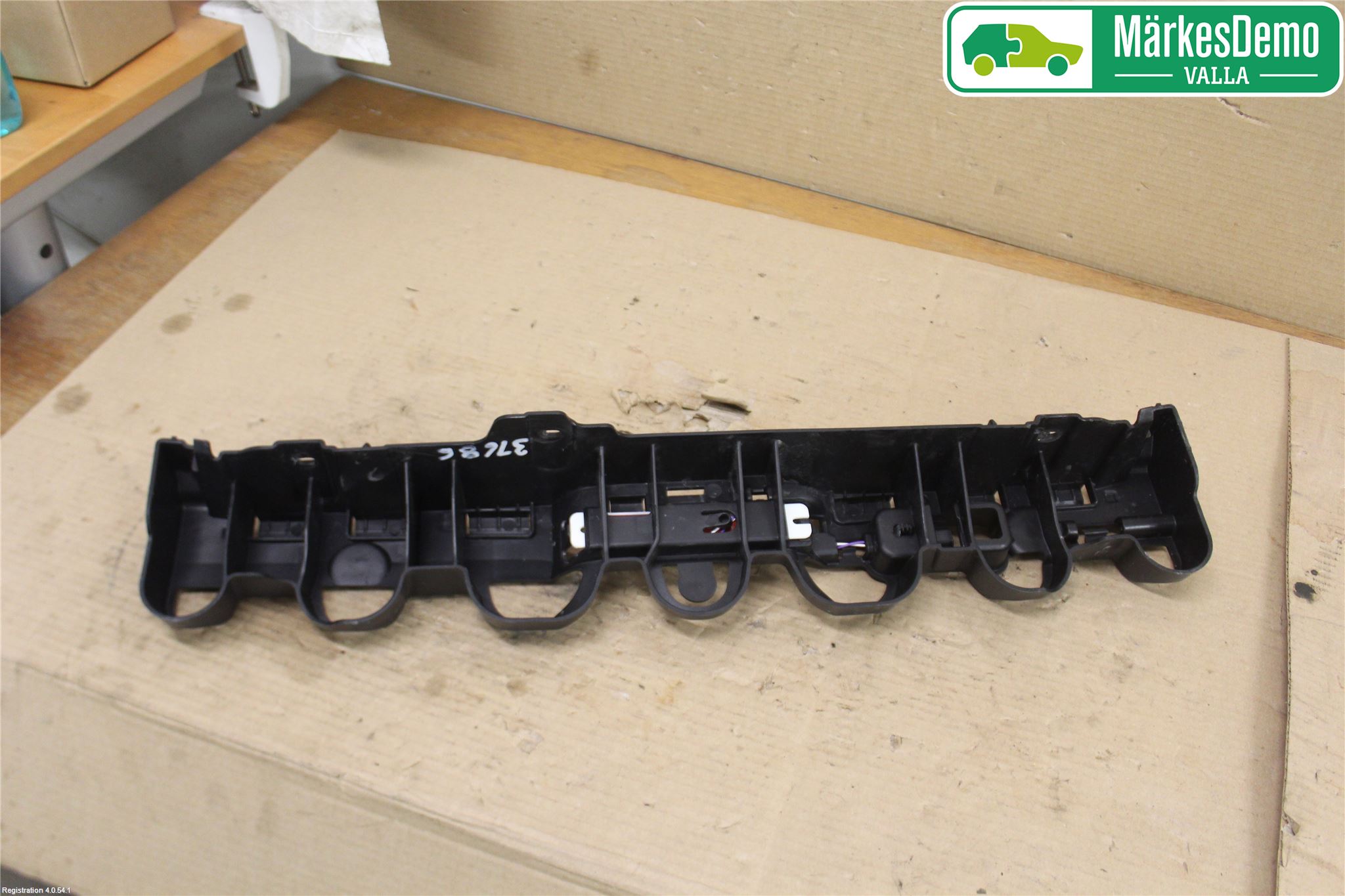 Renault CLIO IV 12-16 Stötfsidostycke Mellanlägg