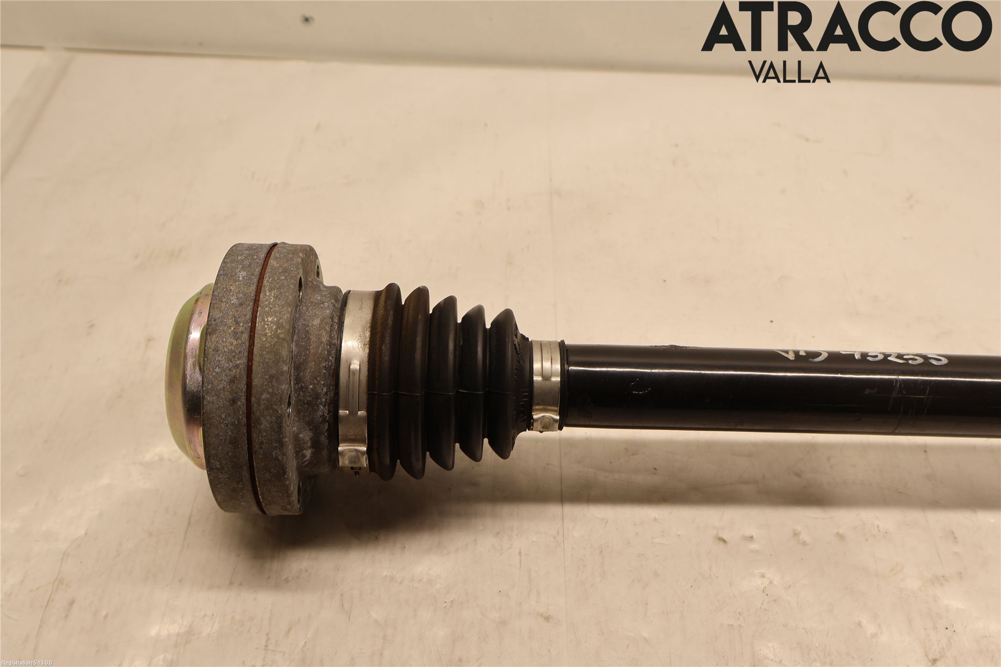 Audi A5 07-16 Drivaxel Bak Vänster