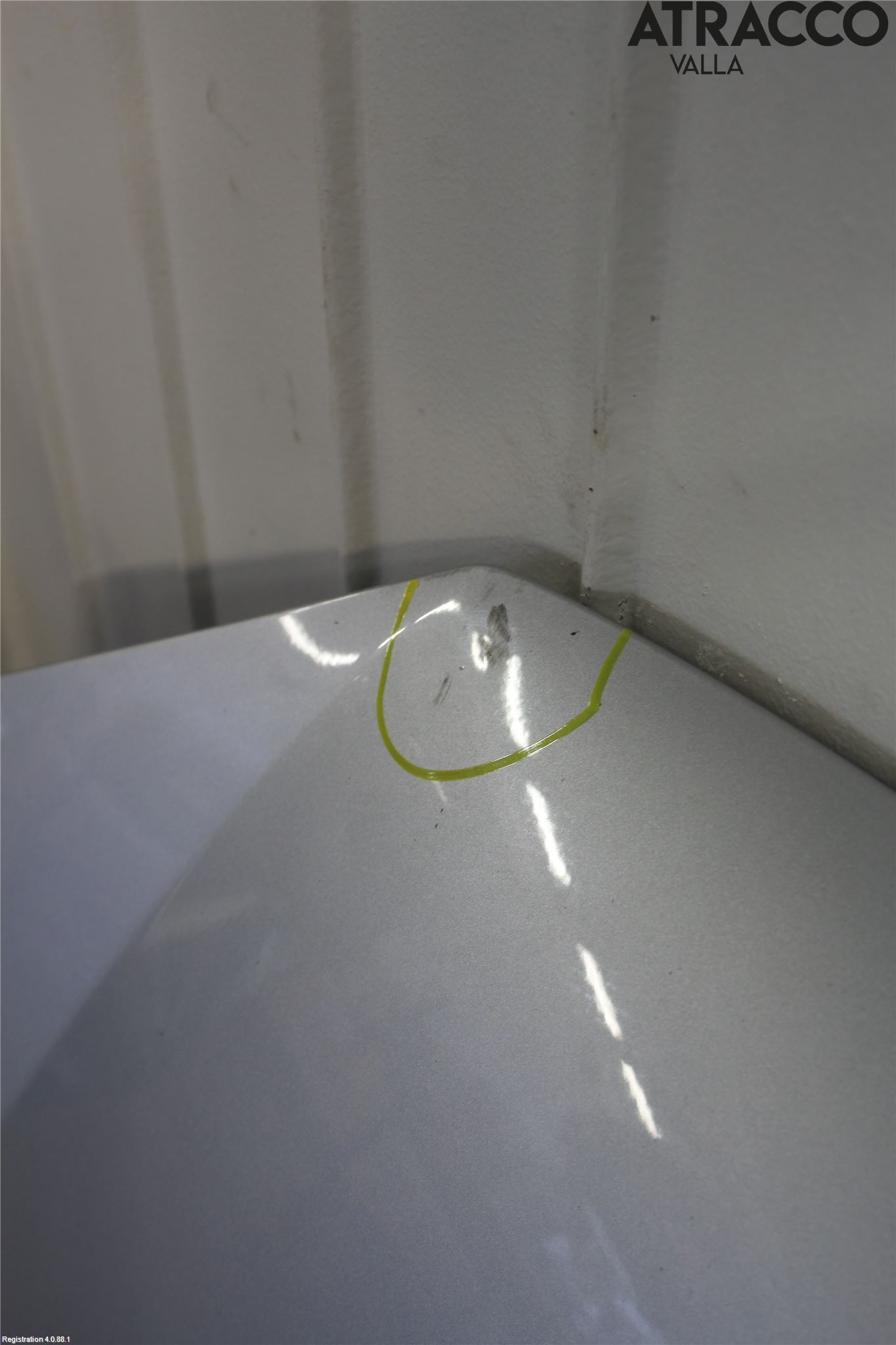 Volkswagen VW JETTA V 06-10 Huv Fram