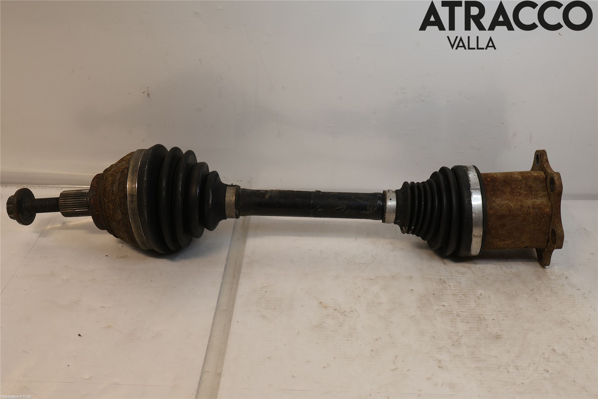 Volkswagen VW PASSAT 11-14 Drivaxel Fram Vänster