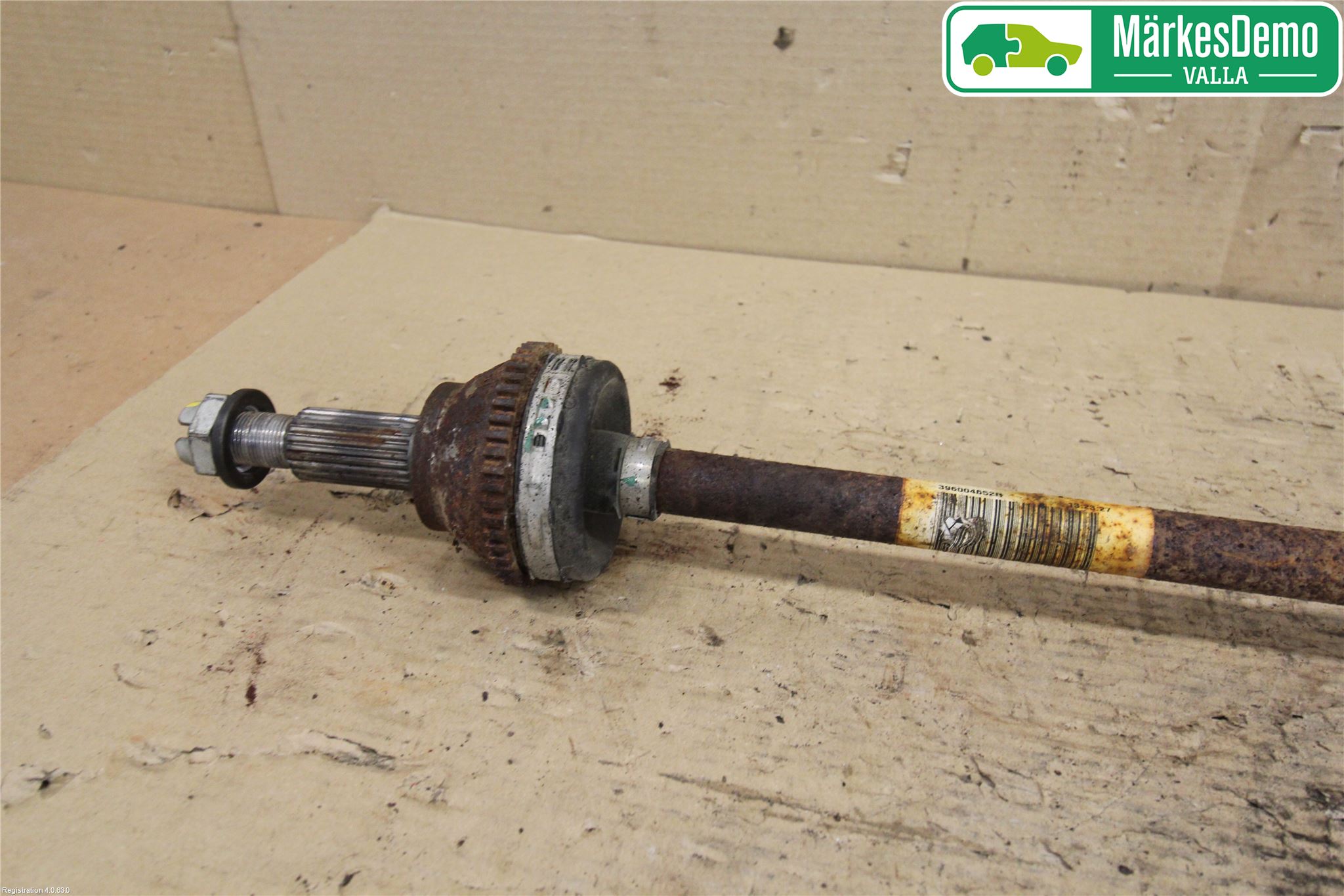 Dacia DUSTER 10-17 Drivaxel Bak Vänster