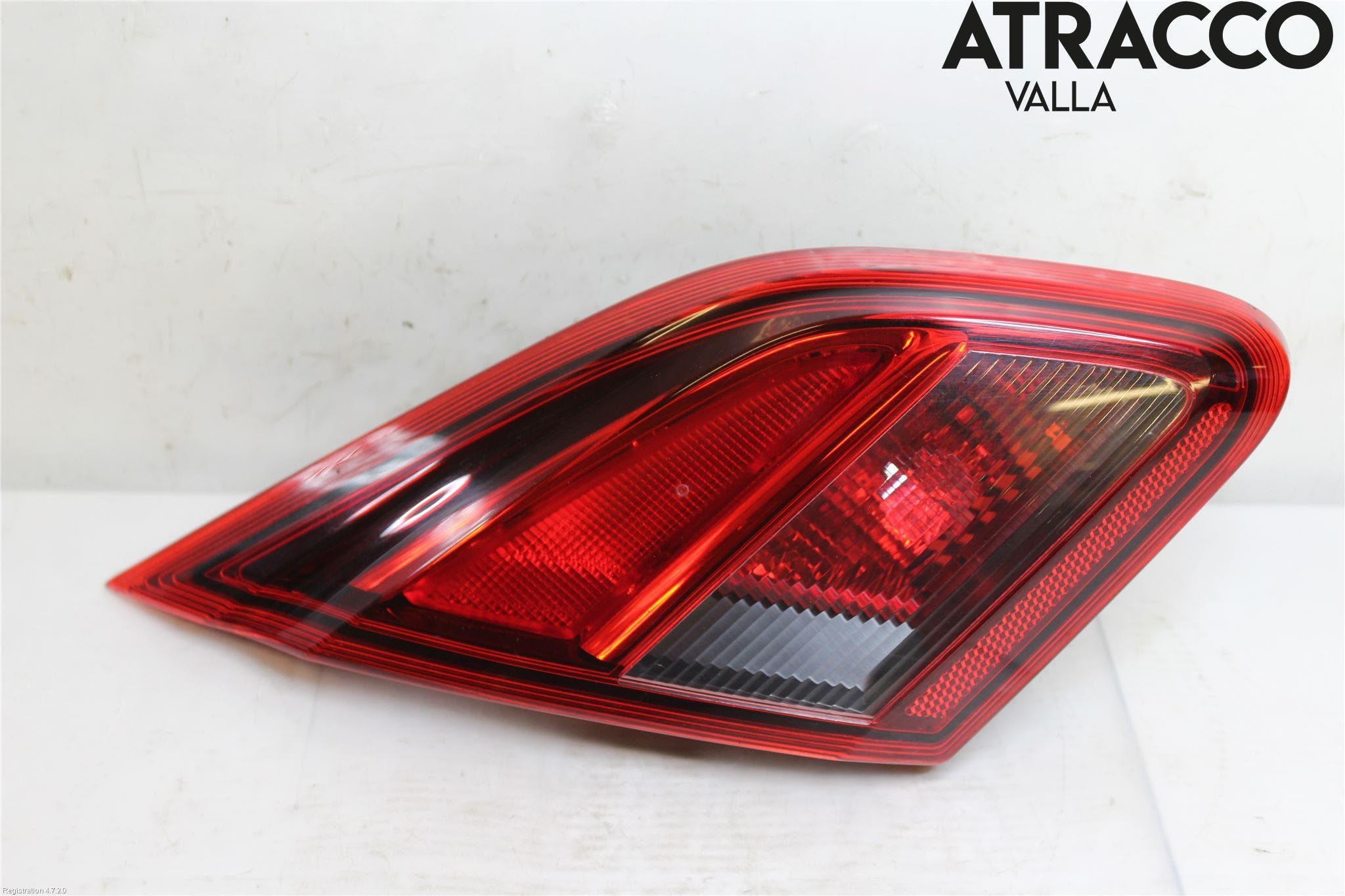 Opel CORSA E 15-19 Bakljus Lucka Vä