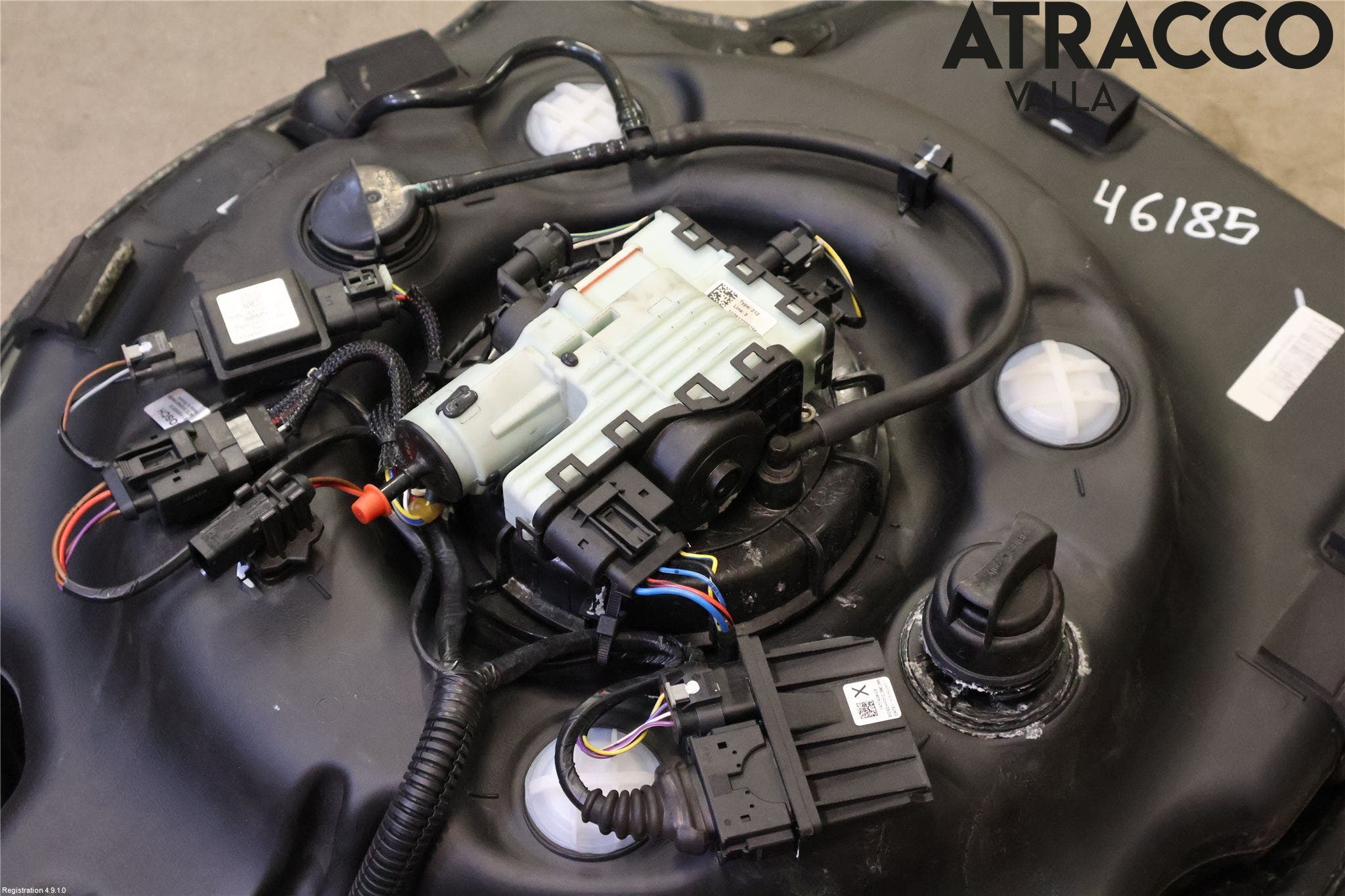 Volkswagen VW TOUAREG 7P 11-18 Adblue Tank