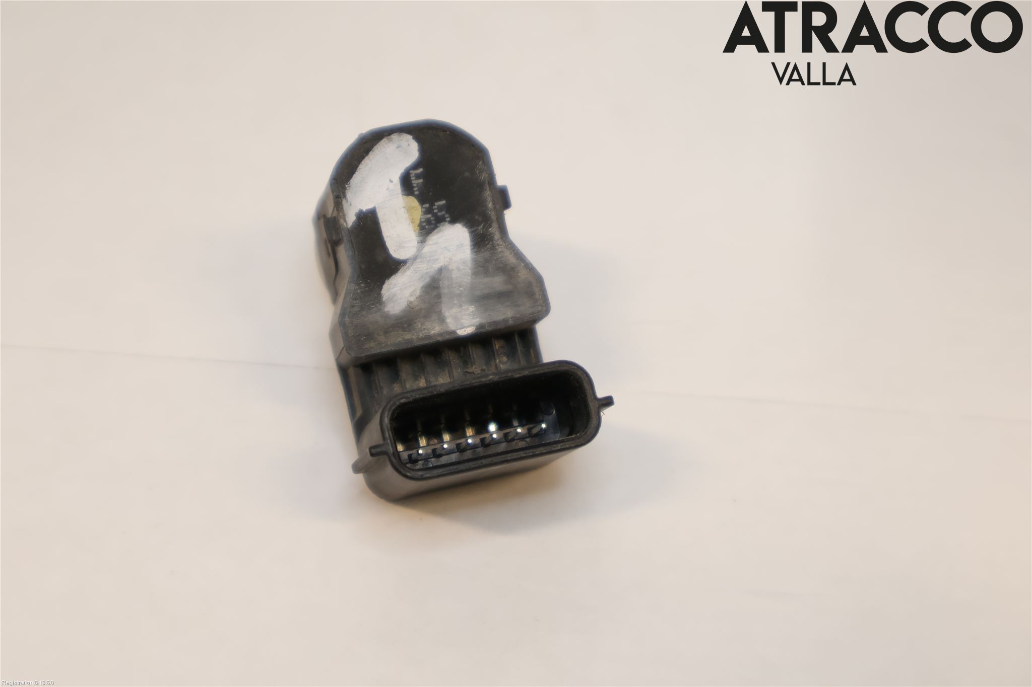 Hyundai i40 16-18 Parkeringshjälp Frontsensor