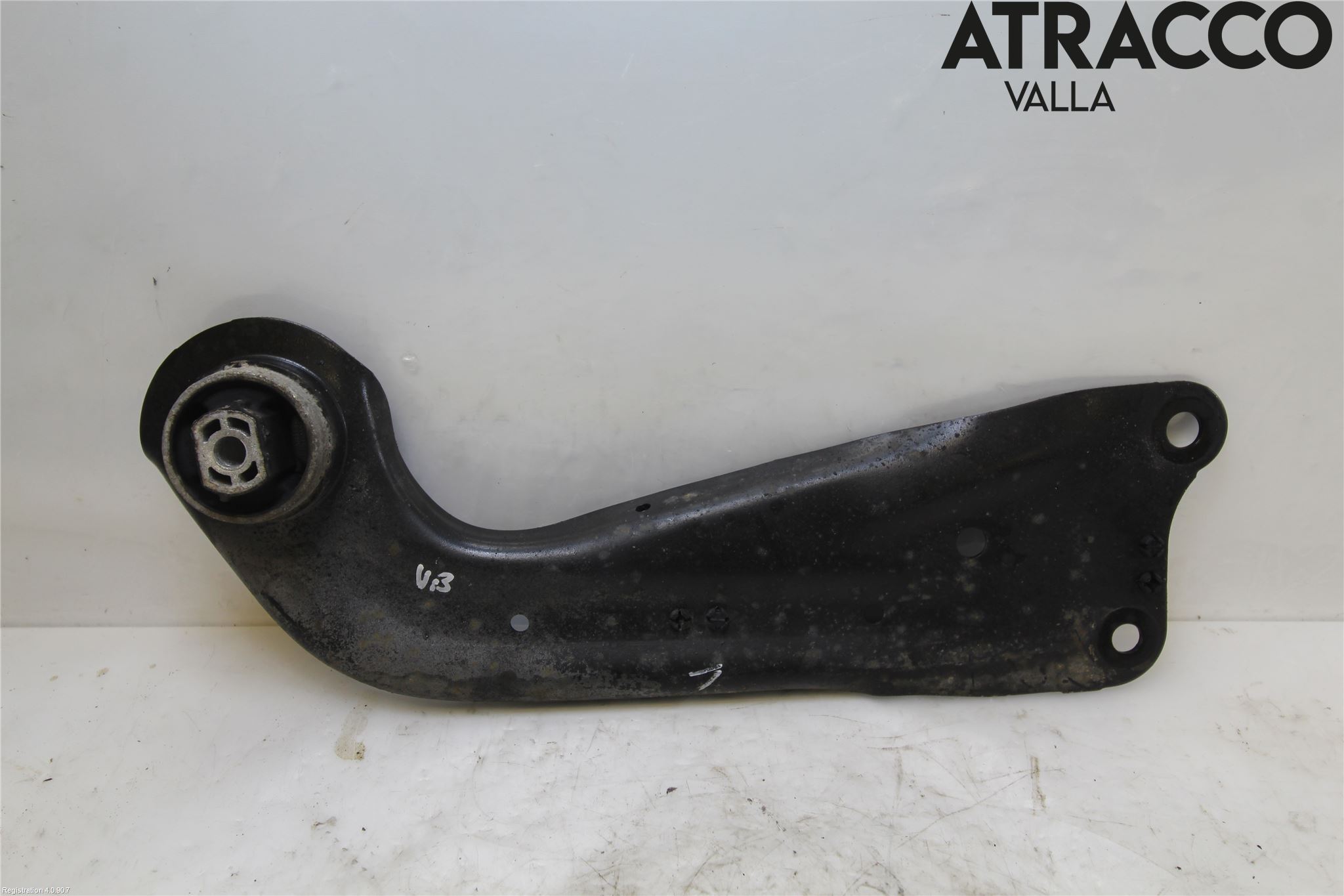 Skoda SUPERB 16-24 Bärarm Bak Vänster