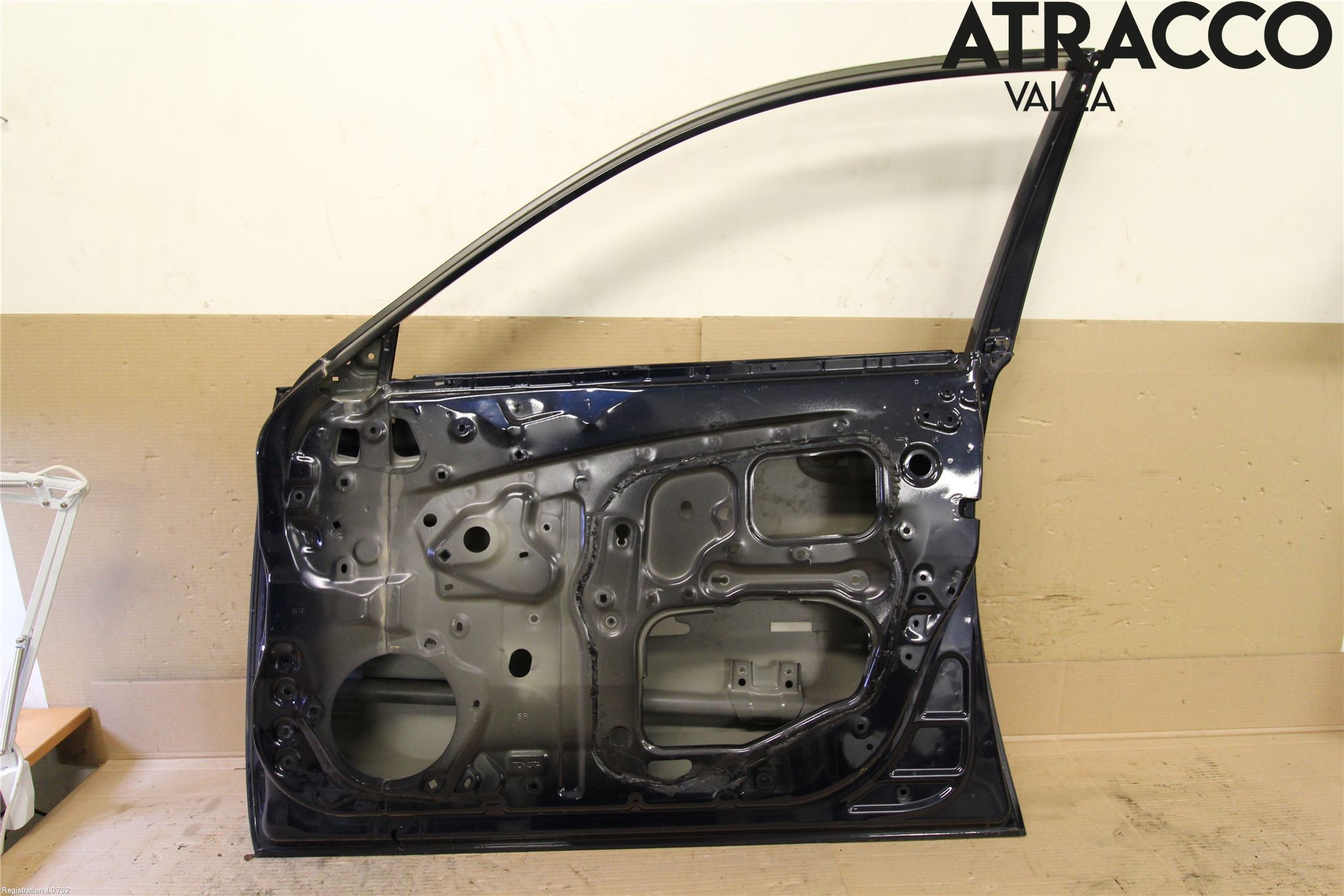 Lexus IS 220d/250/350 06-13 Dörr Fram Höger