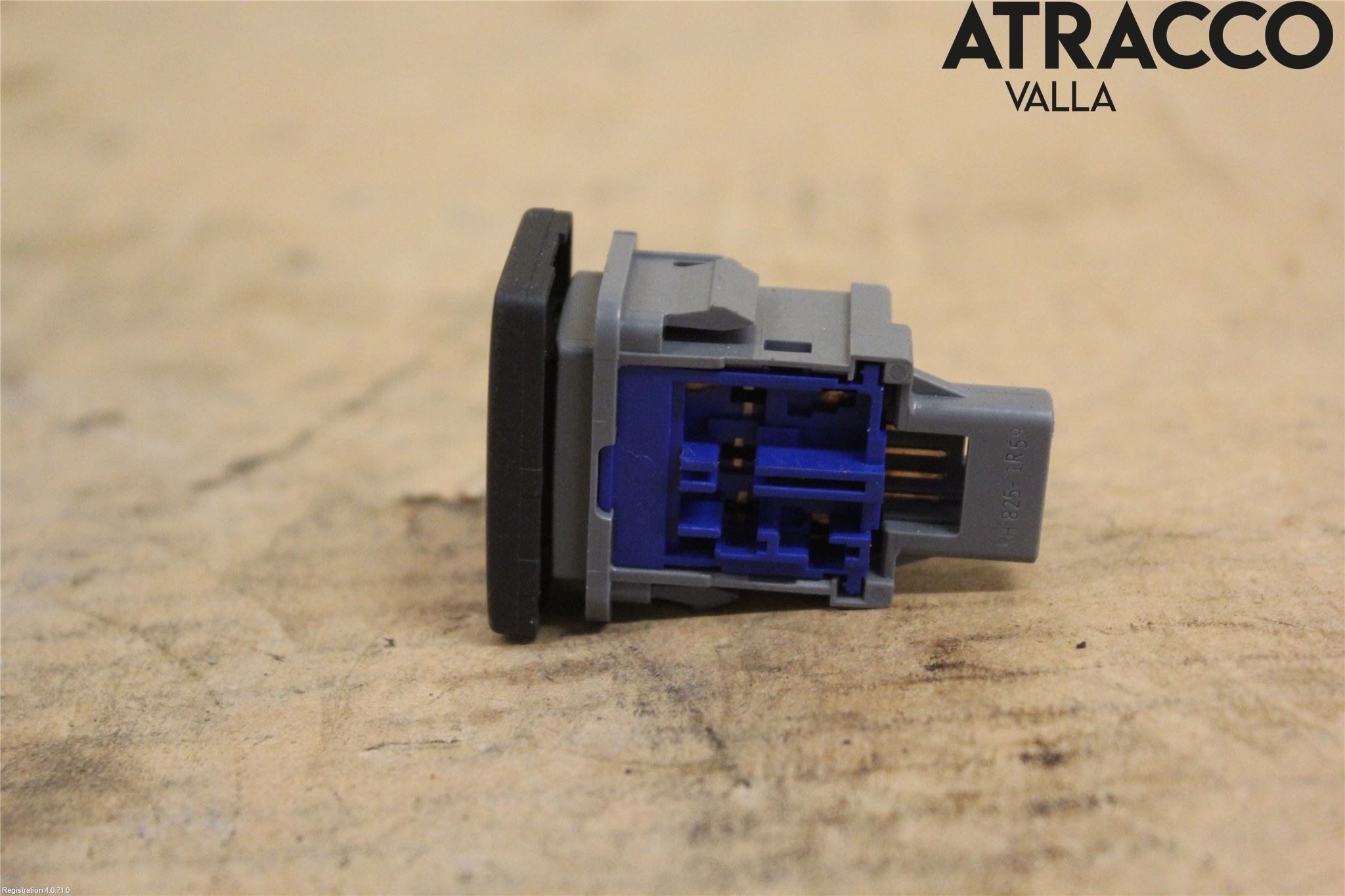 Toyota AURIS 13-19 Strömställare Övrigt