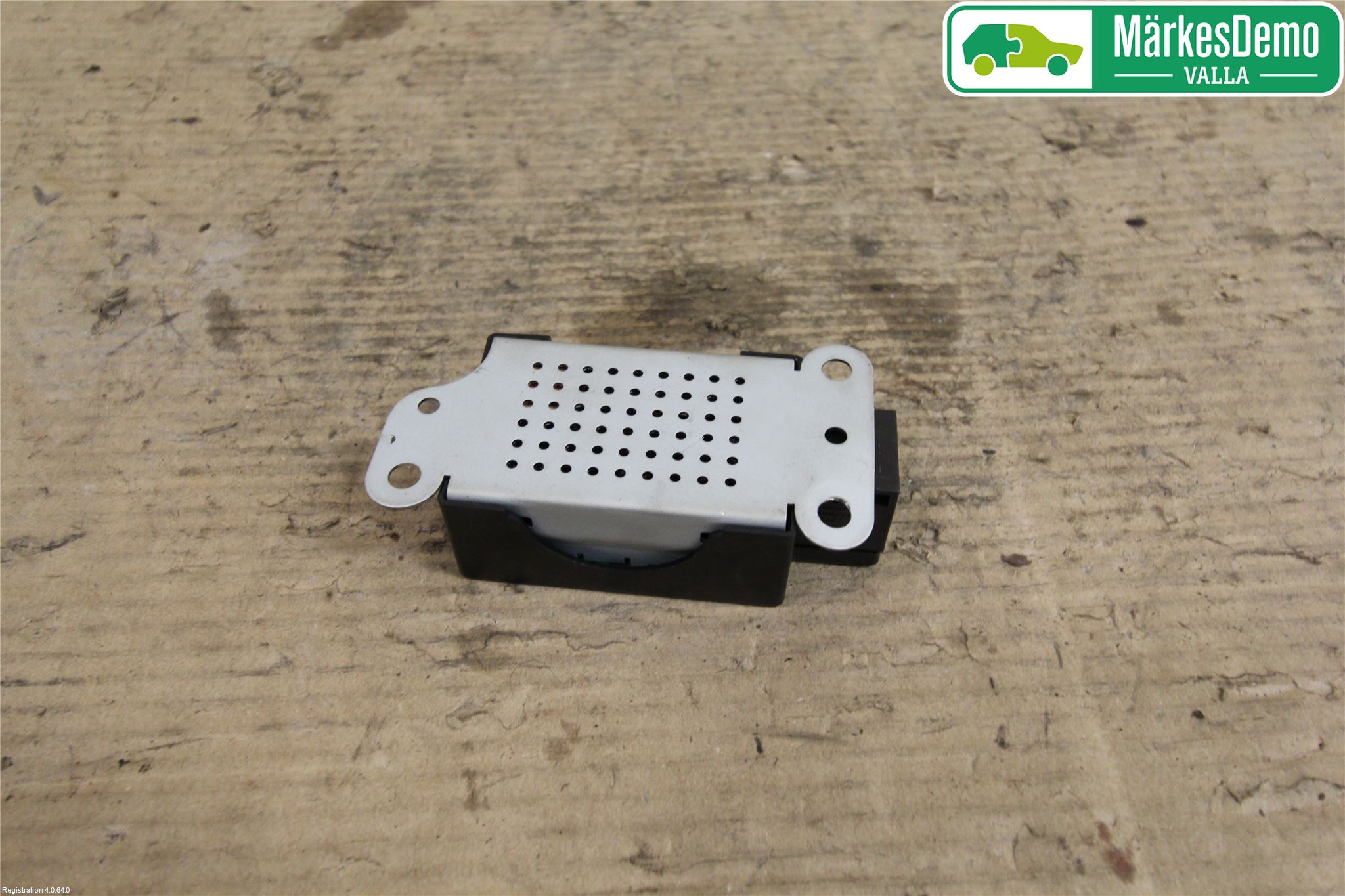 Volkswagen VW GOLF VI 09-13 Antennförstärkare